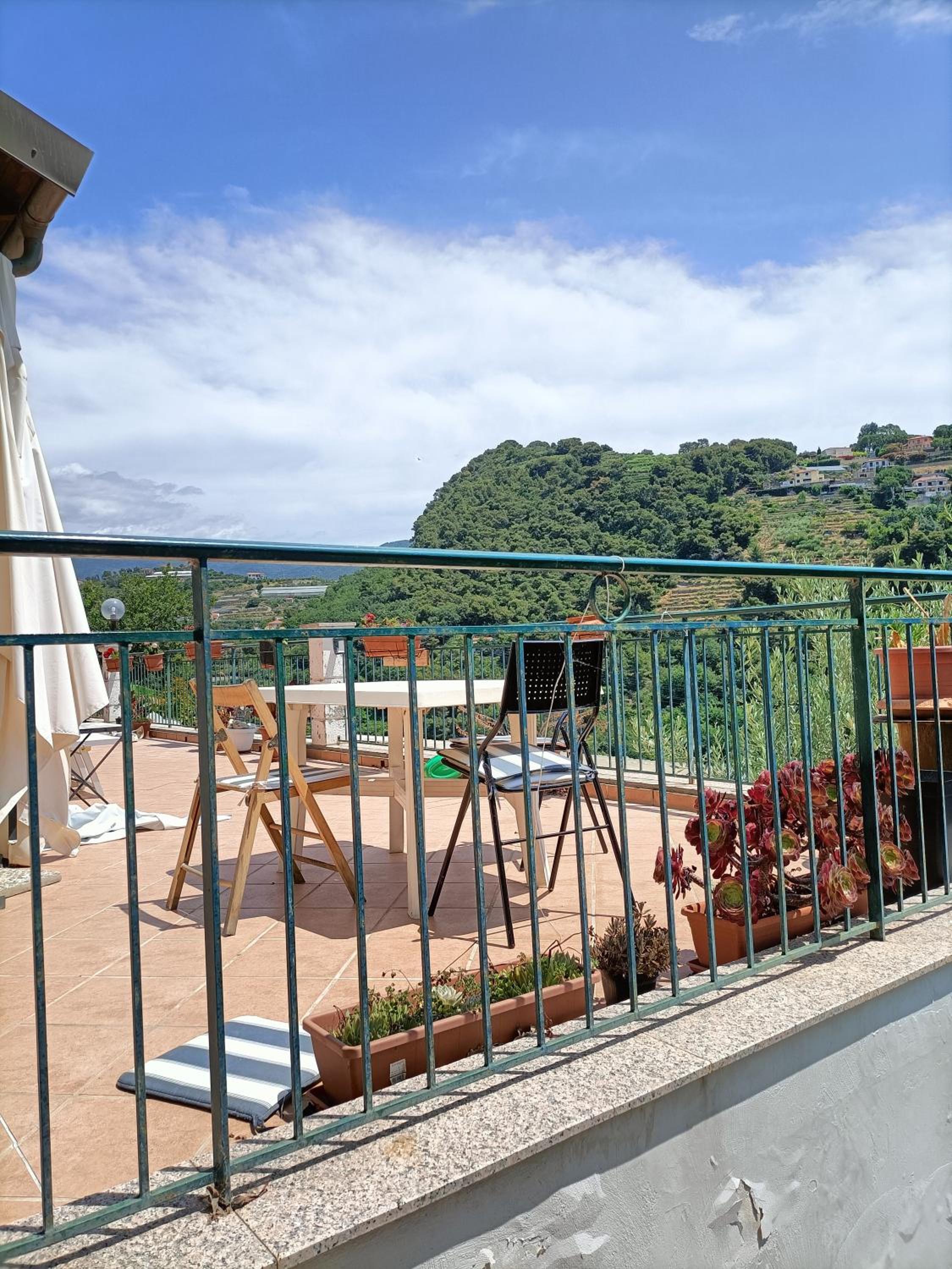 Casa indipendente Roque Vista al mar con parking gratuito