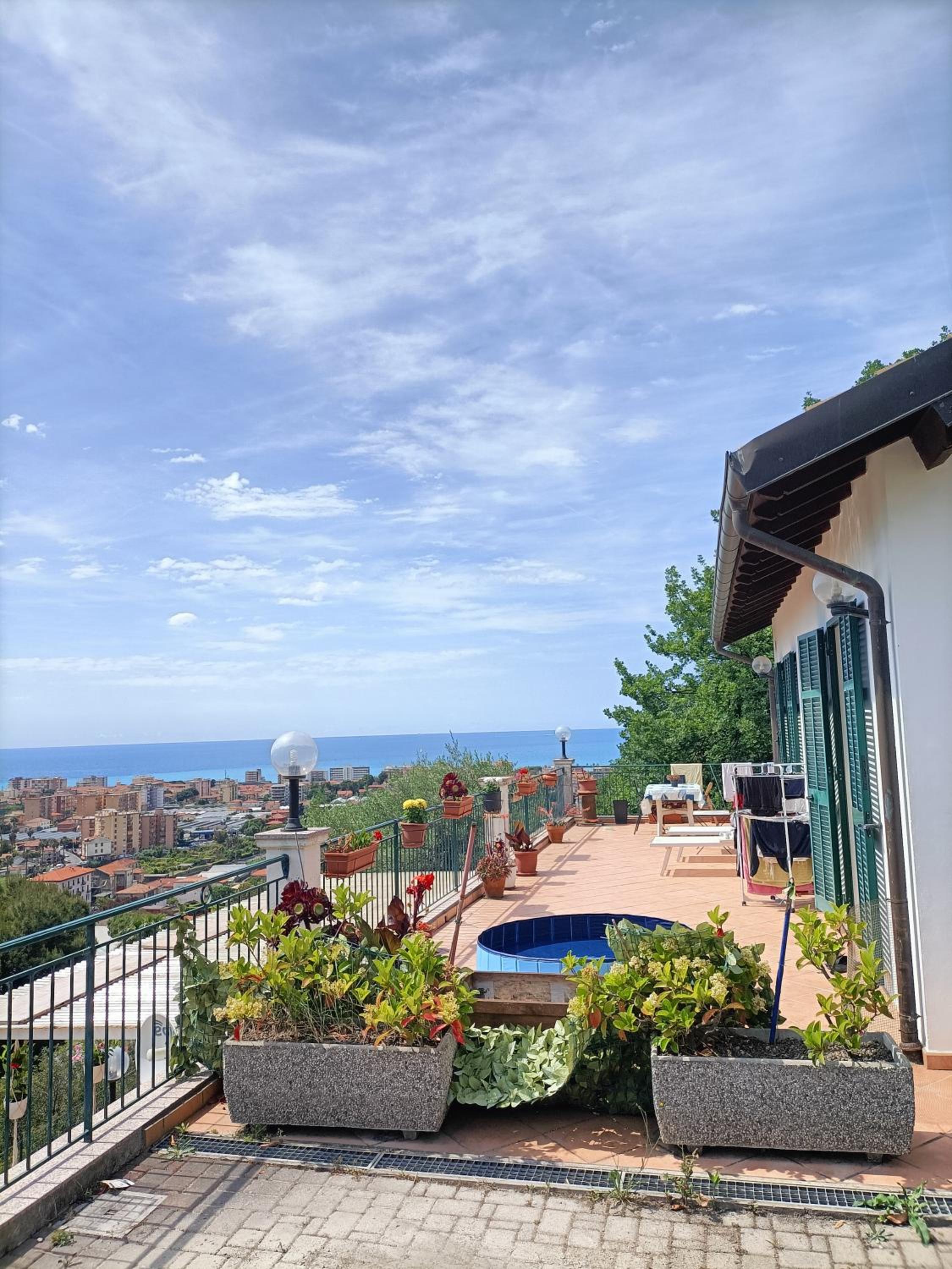 Casa indipendente Roque Vista al mar con parking gratuito