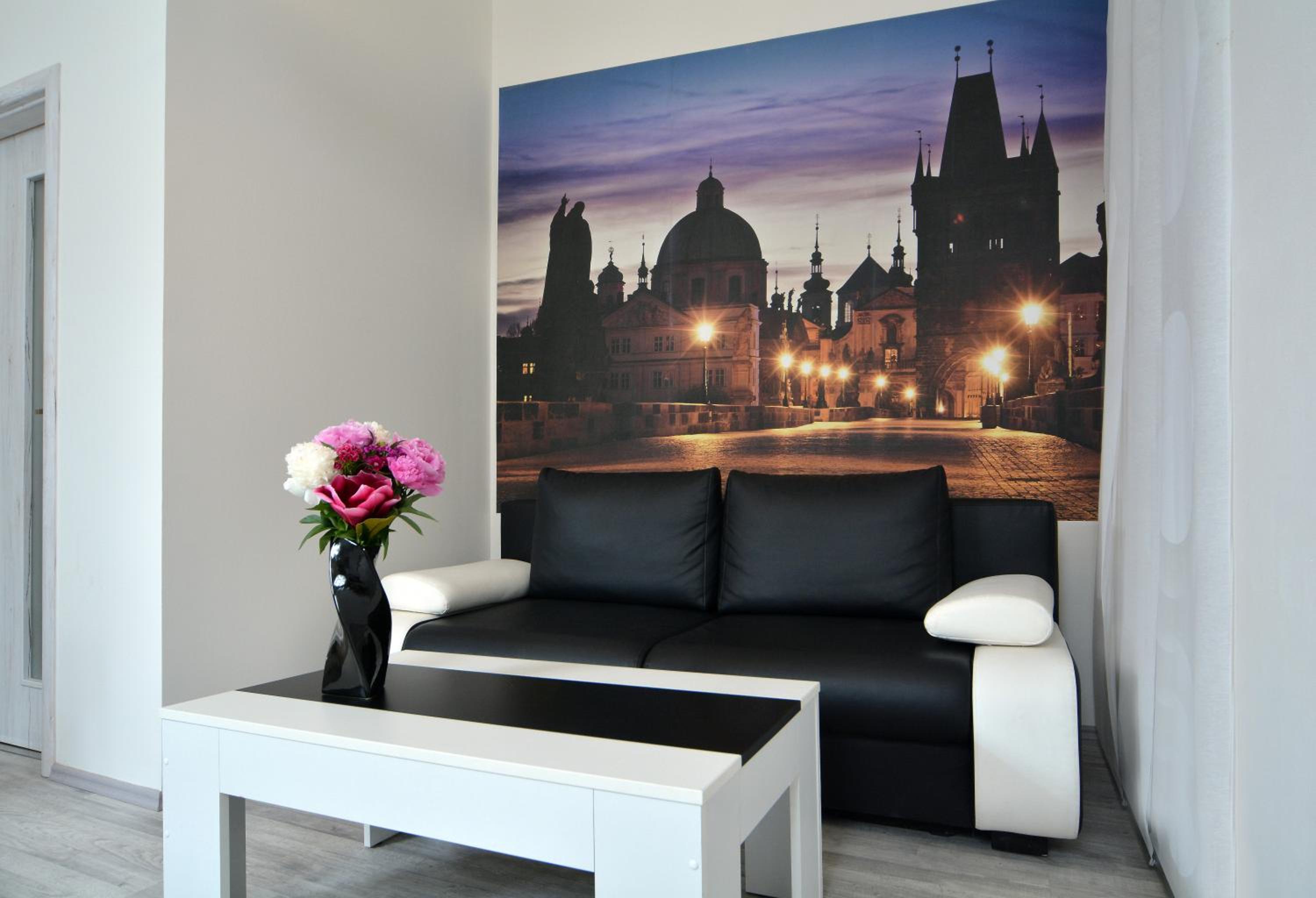 Navratilova Apartments