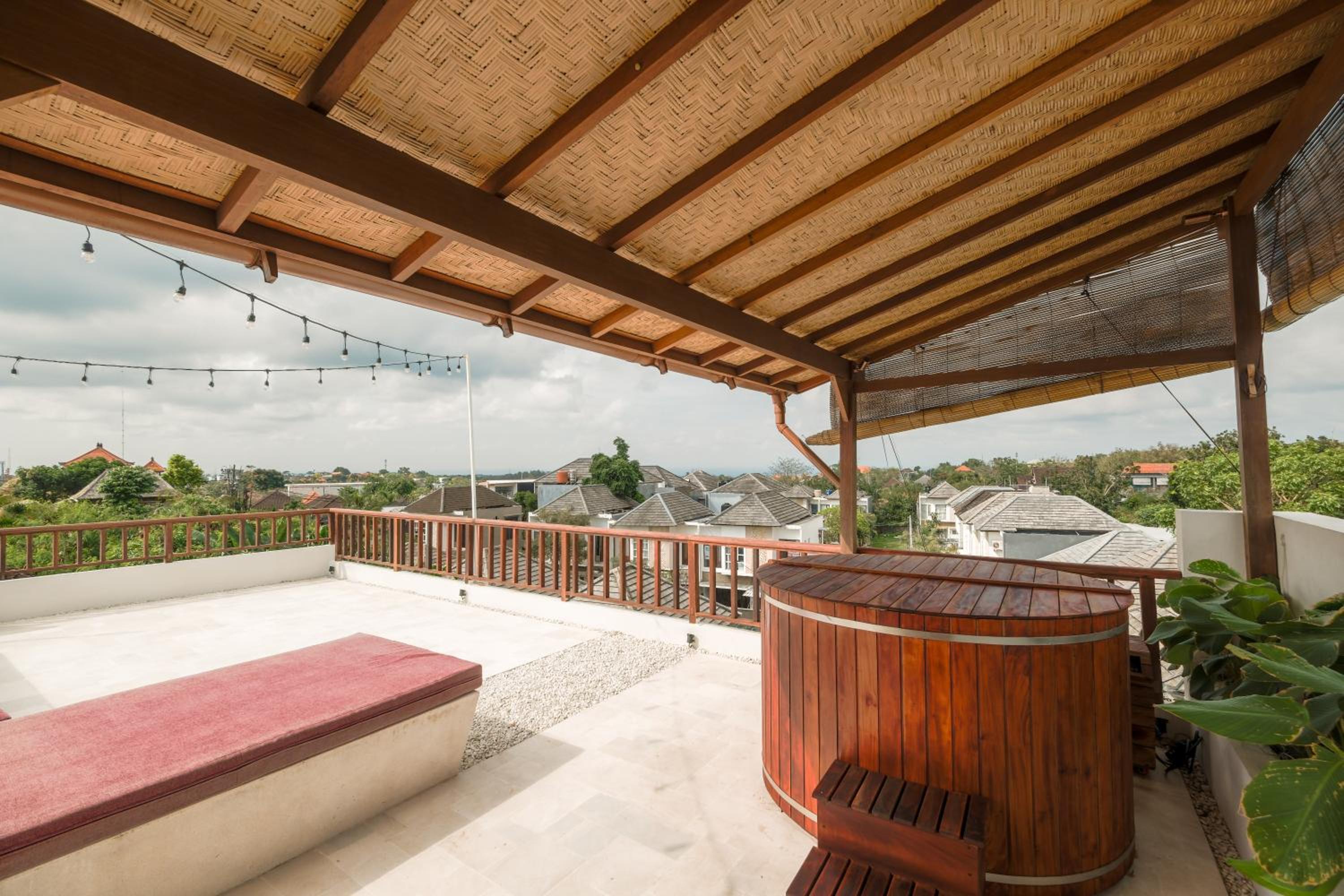 Luxury 3BR Villa with Sauna, Ice Bath & Rooftop Sunset Lounge in Uluwatu