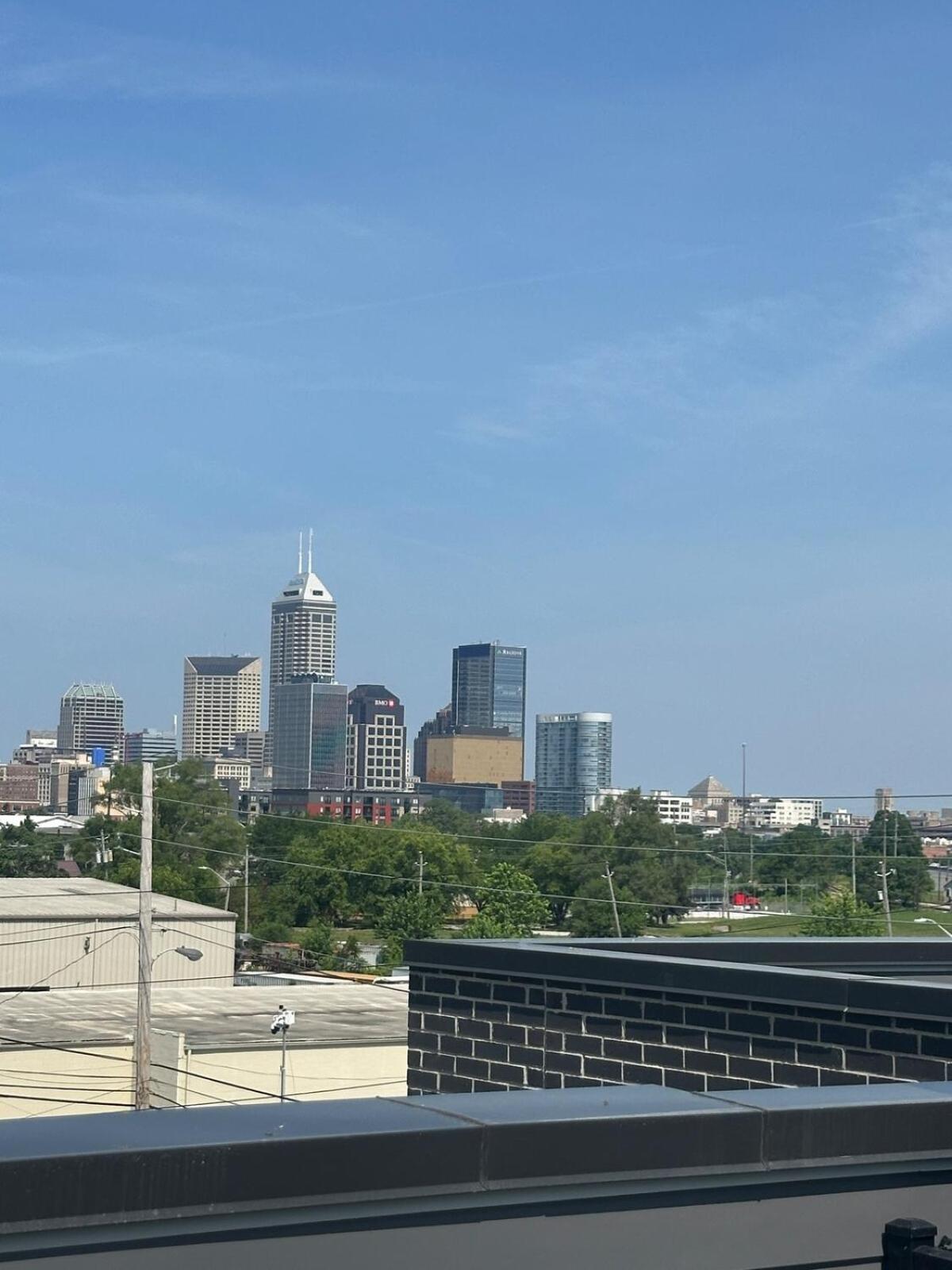 Downtown 1 mi Sleeps 6 wRooftop 3BR 4BED New built Modern Stylish Luxury