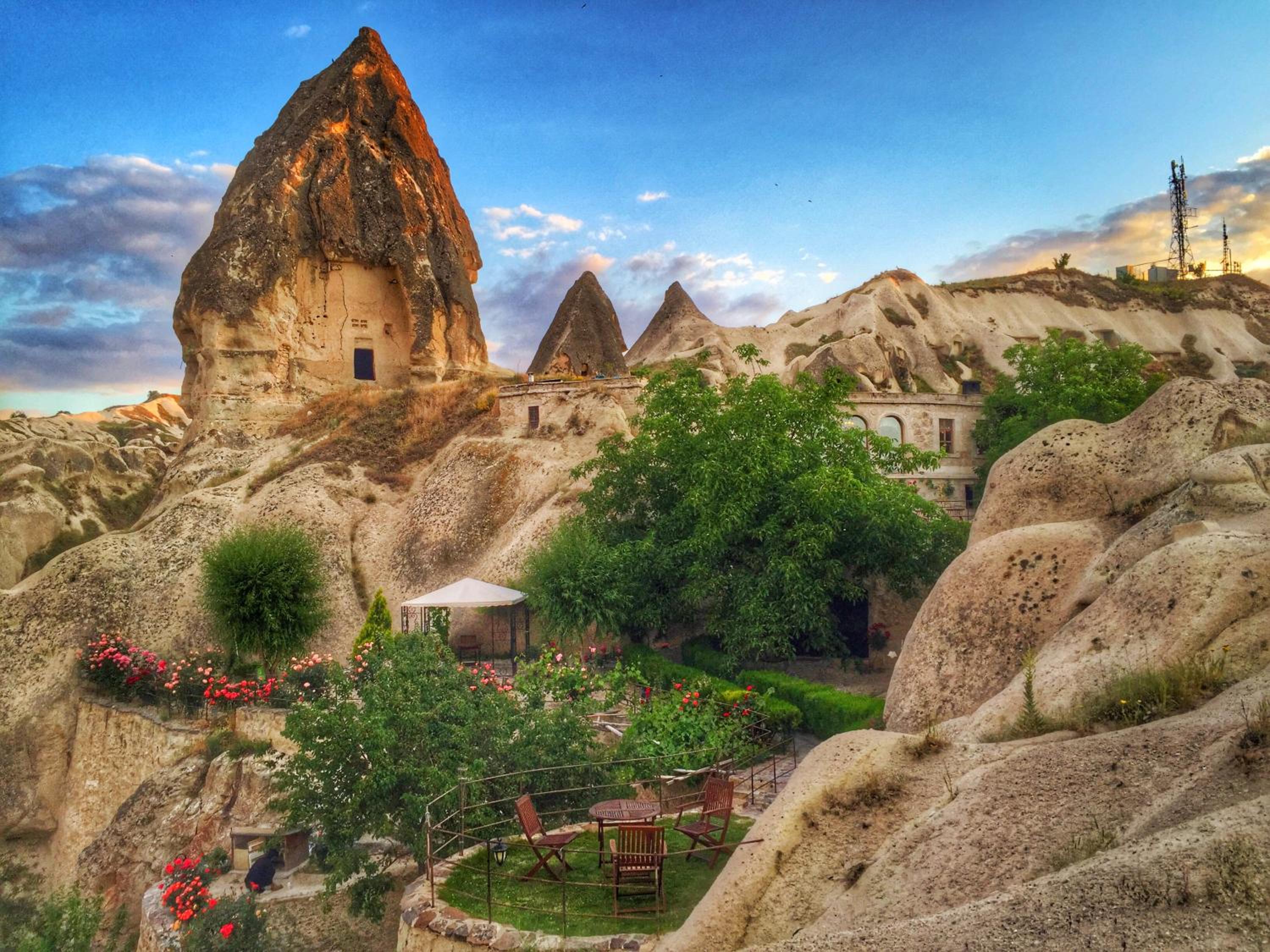 Traveller's Cave Hotel - Image 136