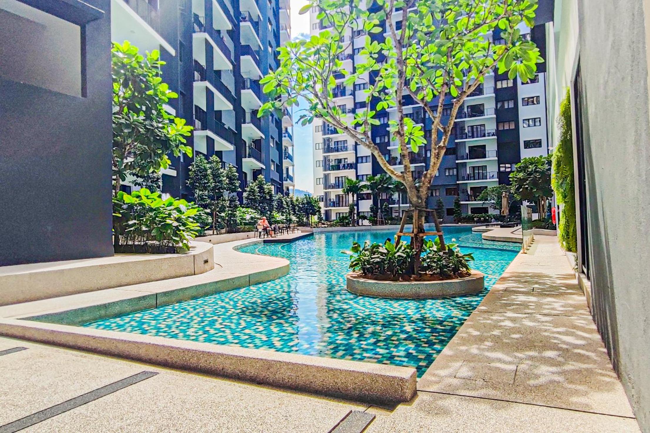 Fluffy Stay at Huni Setia Alam by HCK
