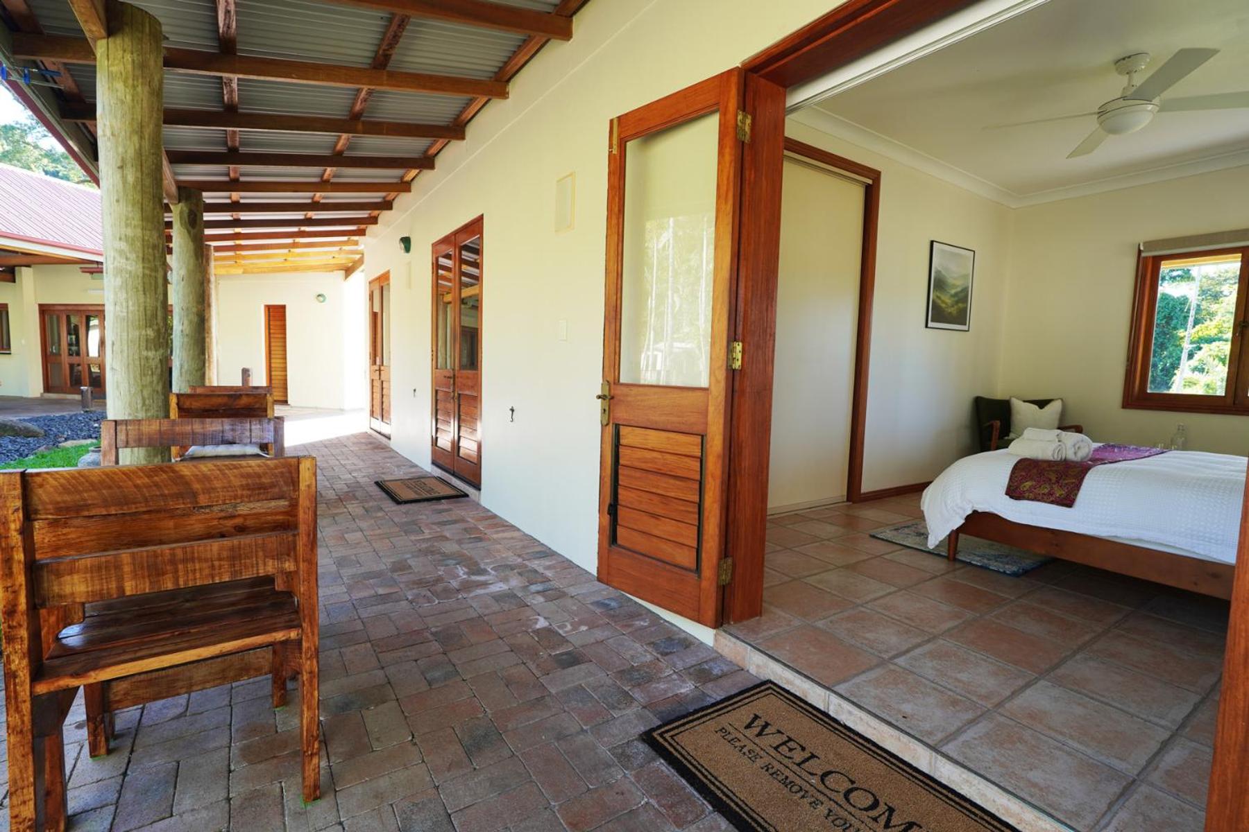 Ahana Hillside - Scenic Stay Near Cairns