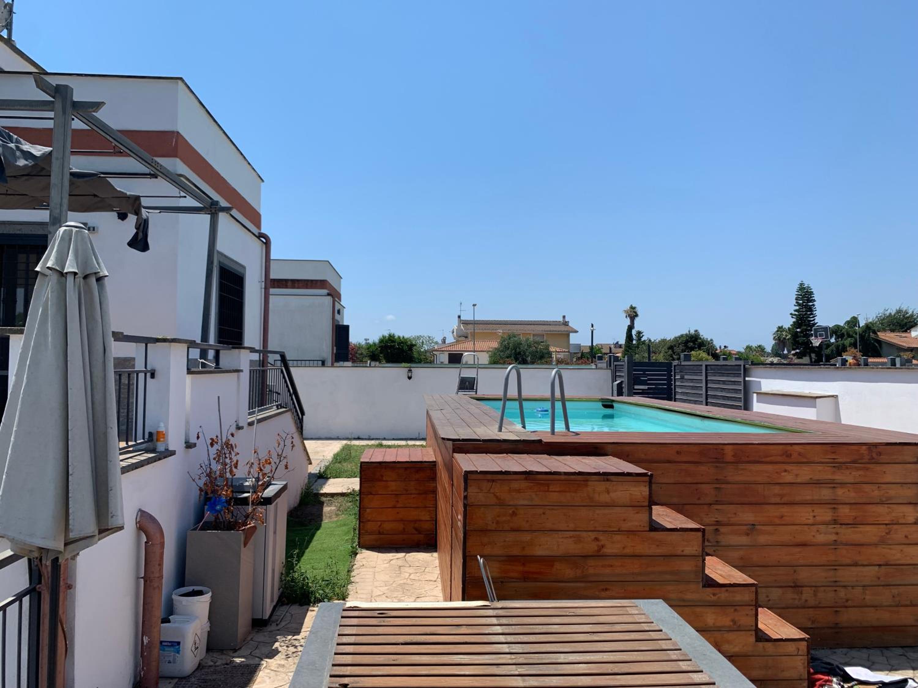 Villa Bob Oasi con piscina - Infernetto, Roma