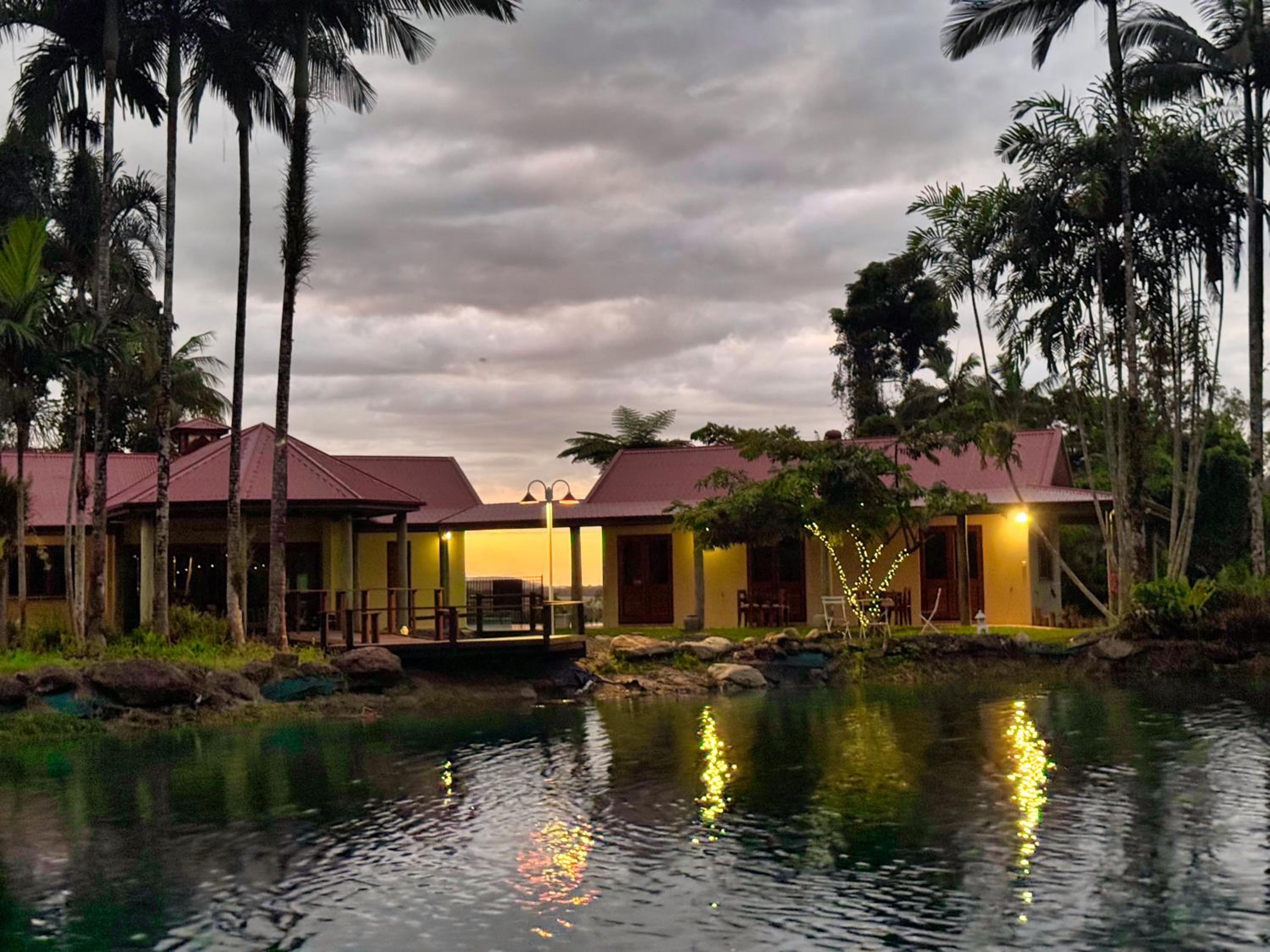 Ahana Hillside - Scenic Stay Near Cairns