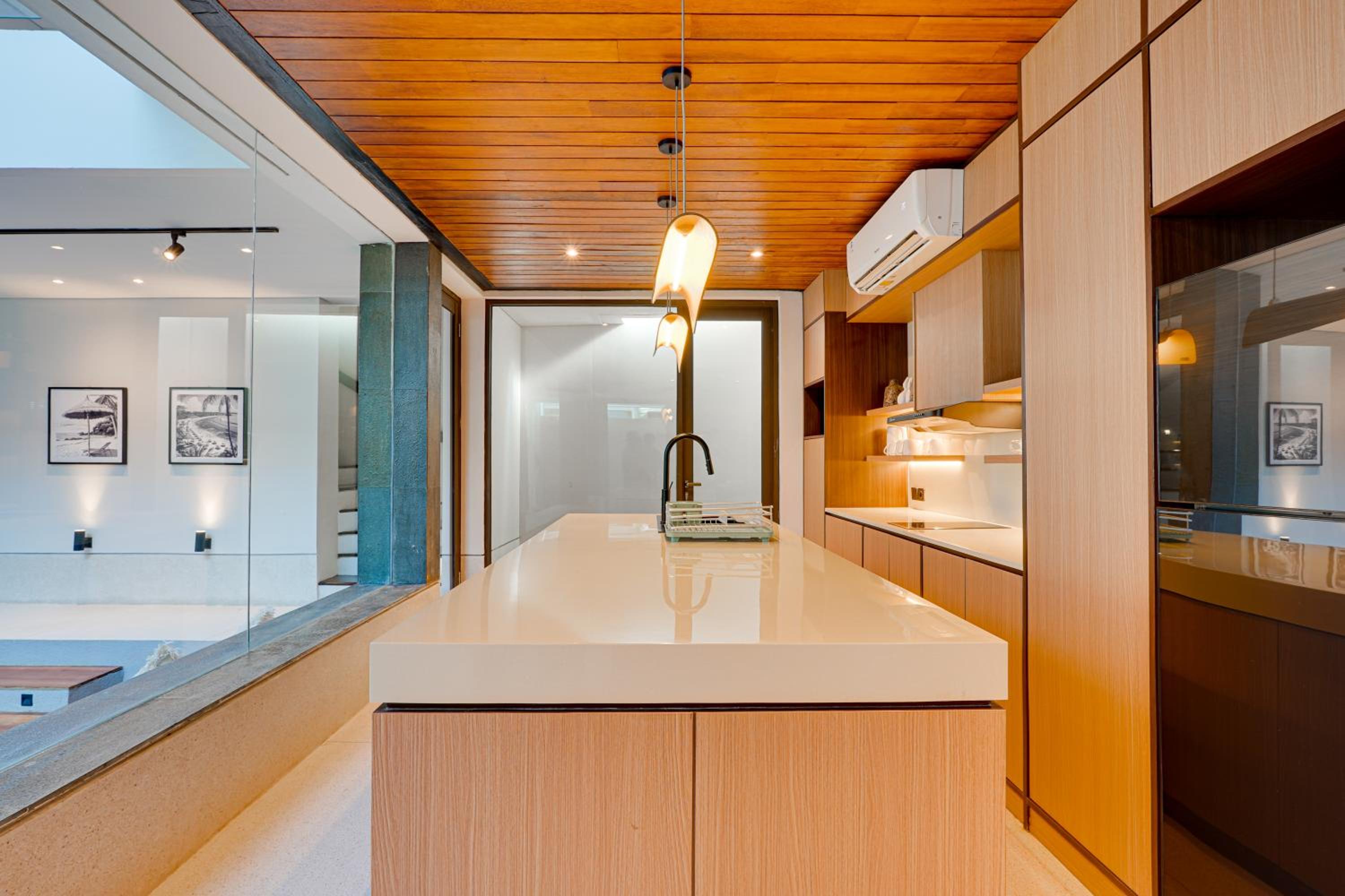 NEW! Luxury Modern 3BR Villa Kesatu in Canggu