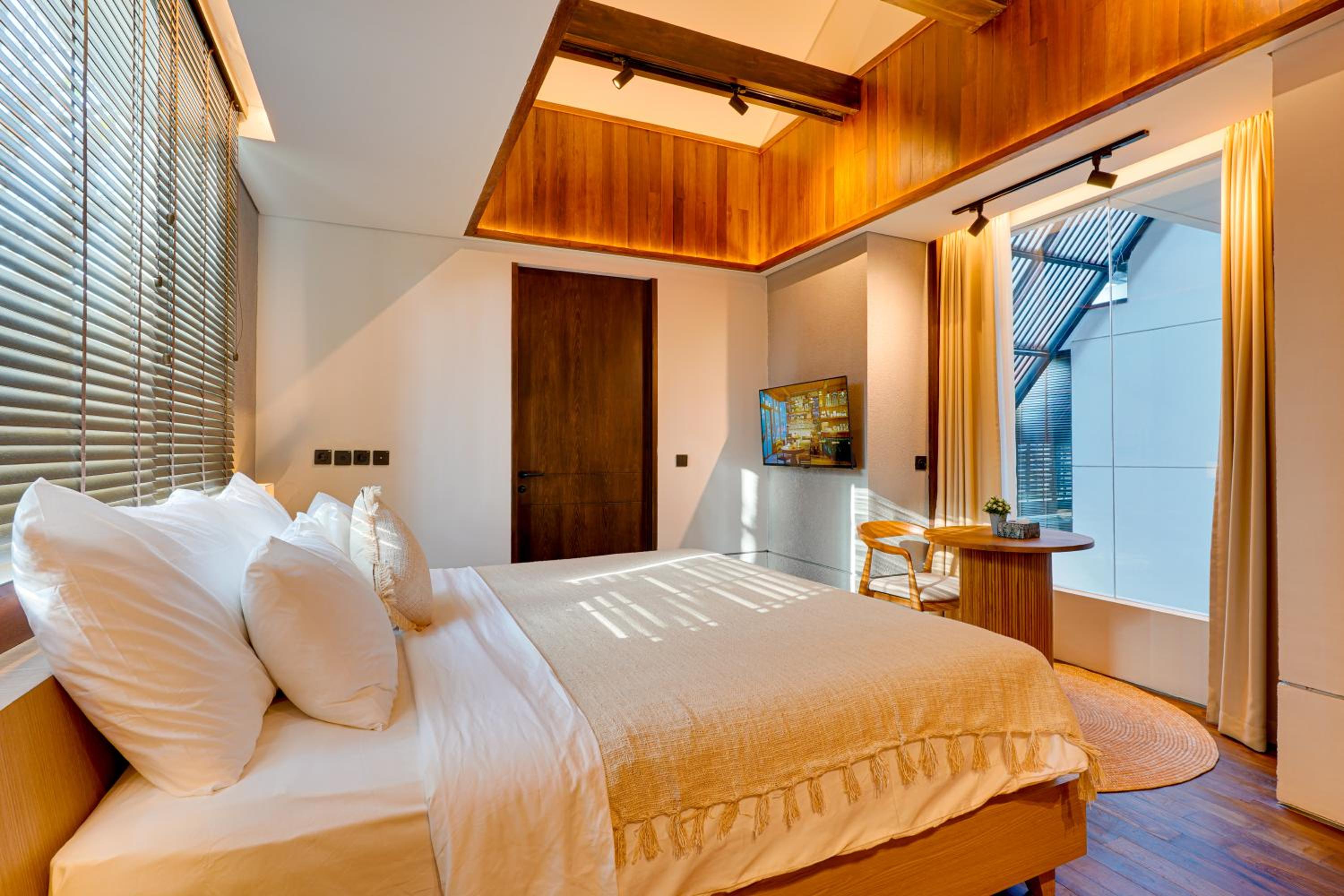 NEW! Luxury Modern 3BR Villa Kesatu in Canggu
