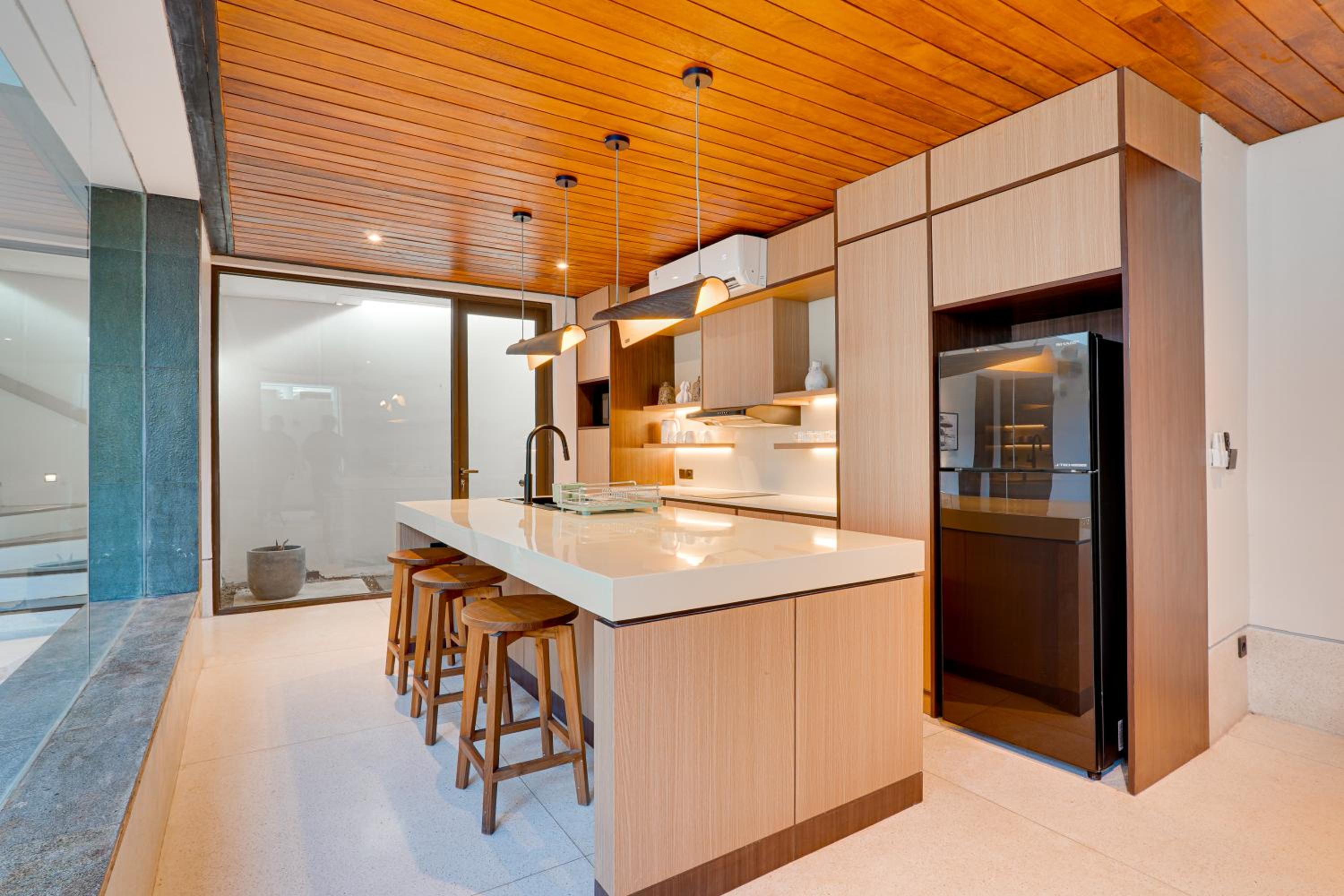NEW! Luxury Modern 3BR Villa Kesatu in Canggu