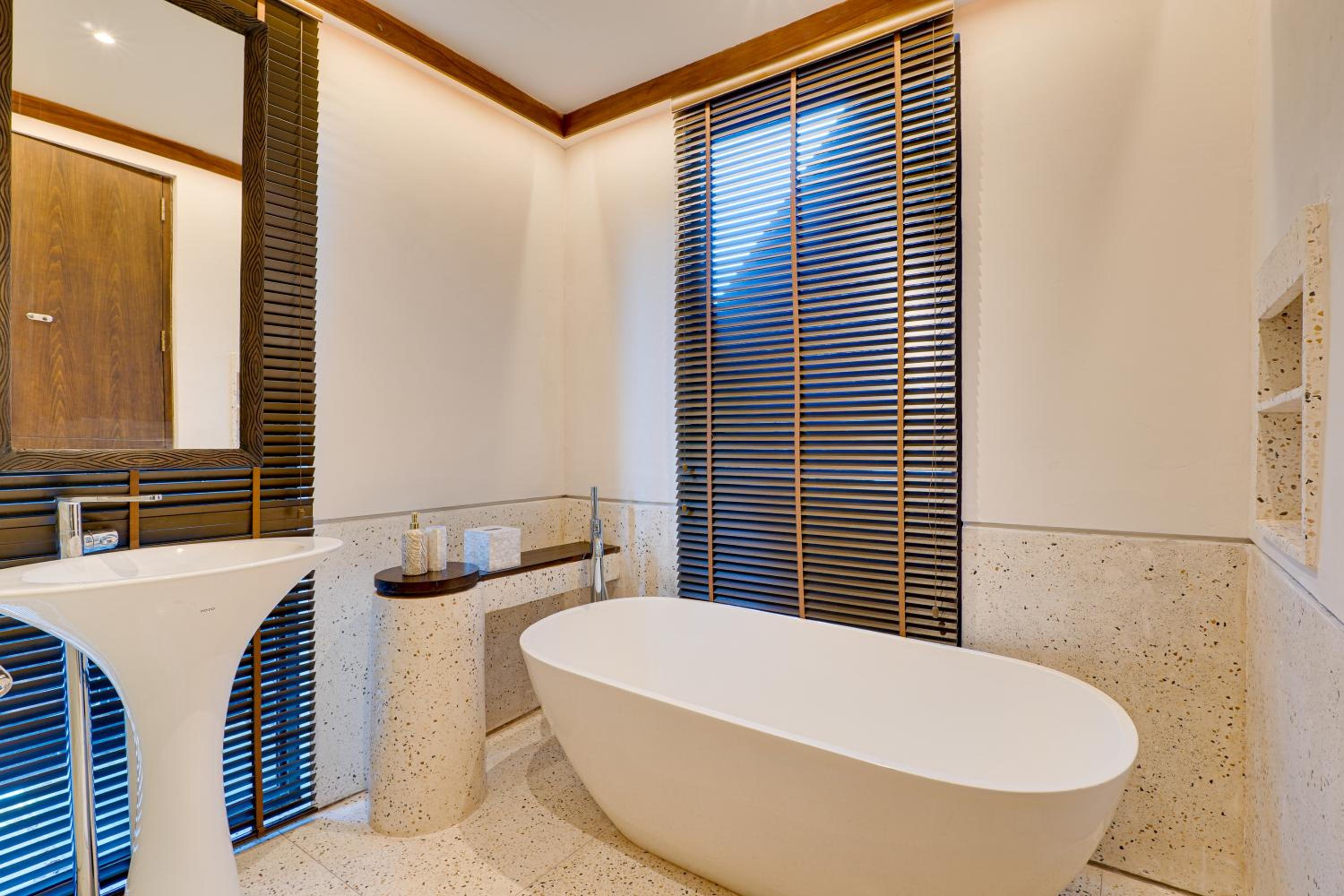 NEW! Luxury Modern 3BR Villa Kesatu in Canggu