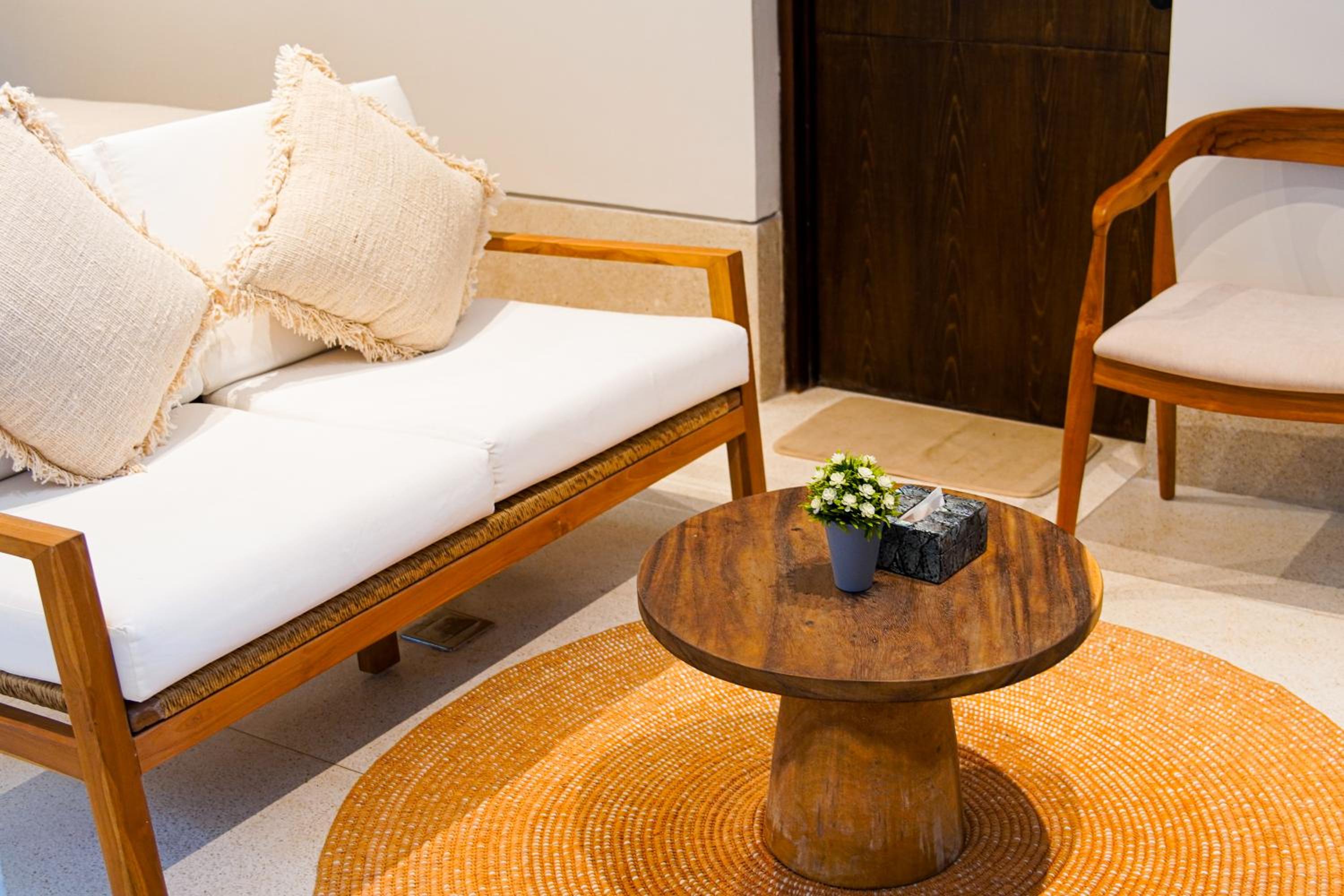 NEW! Luxury Modern 3BR Villa Kesatu in Canggu