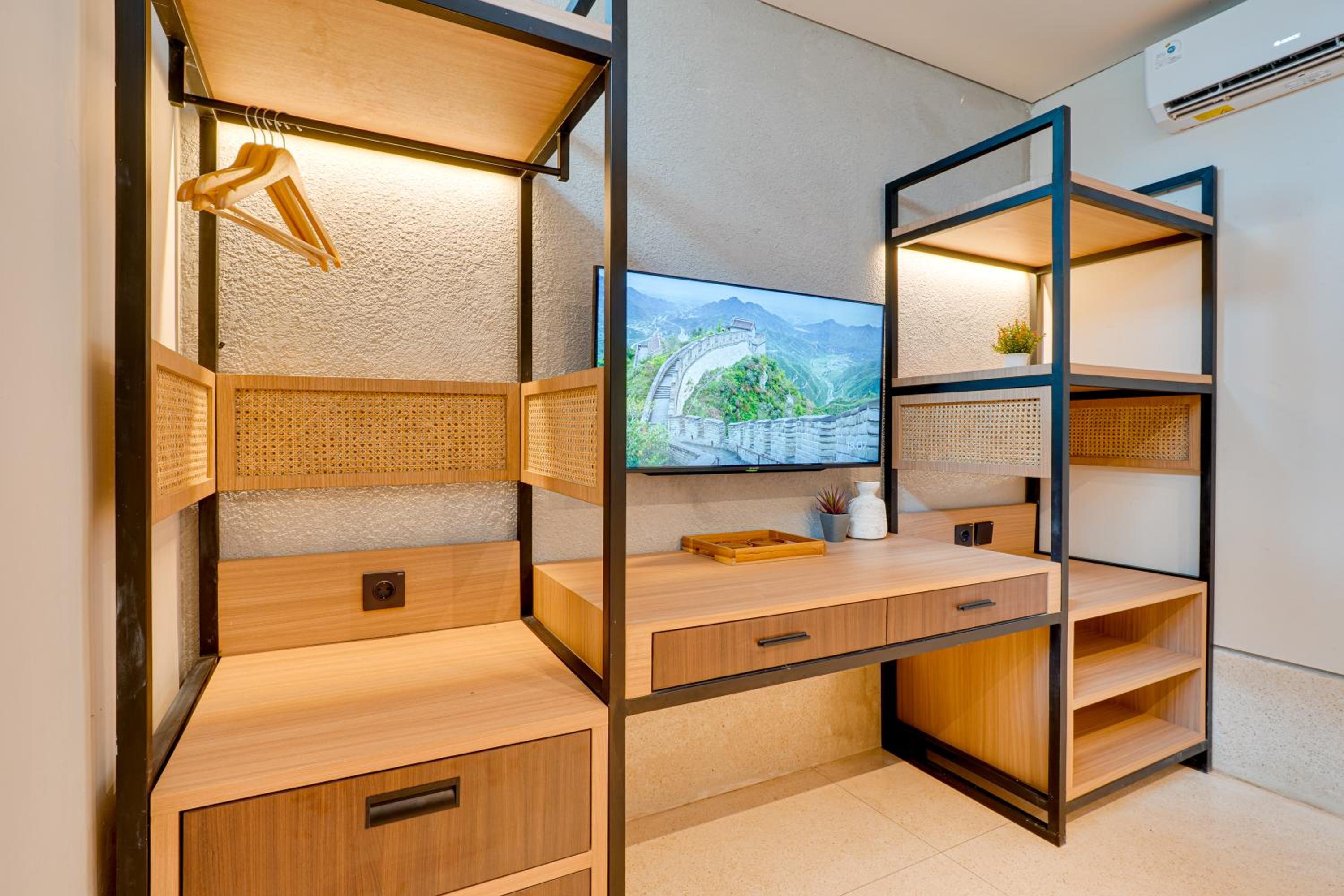NEW! Luxury Modern 3BR Villa Kesatu in Canggu
