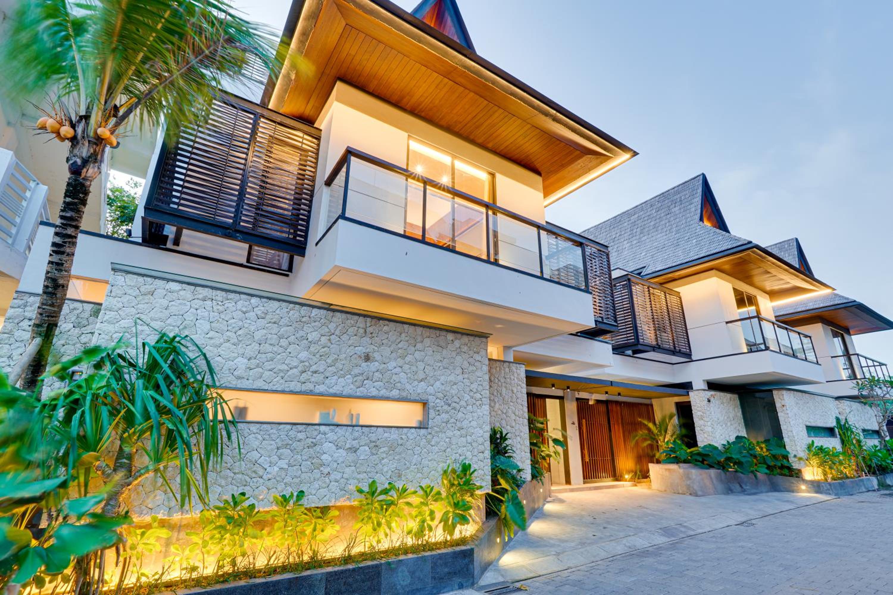 NEW! Luxury Modern 3BR Villa Kesatu in Canggu