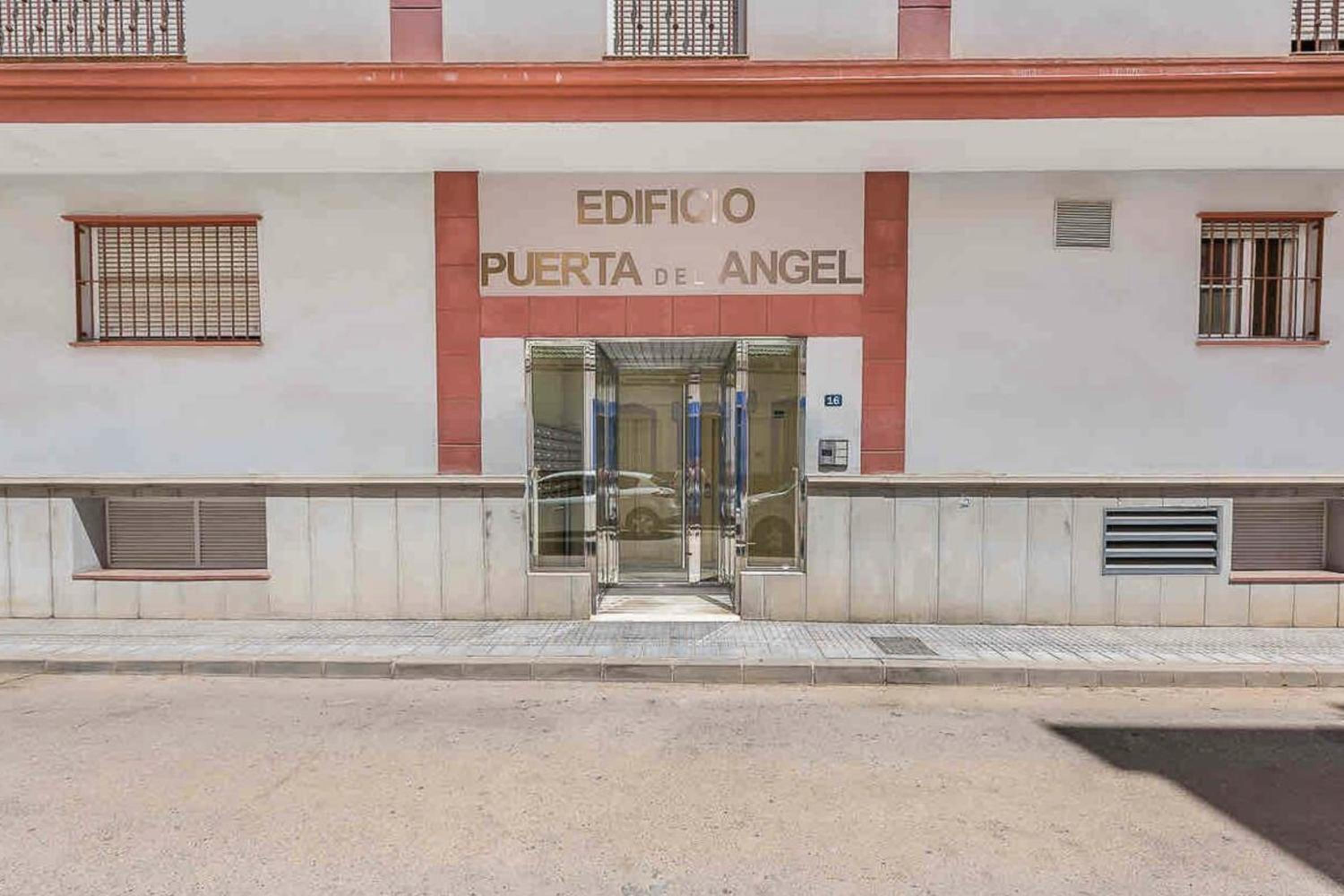 Holidays2Malaga Venturas Close Malaga Centre