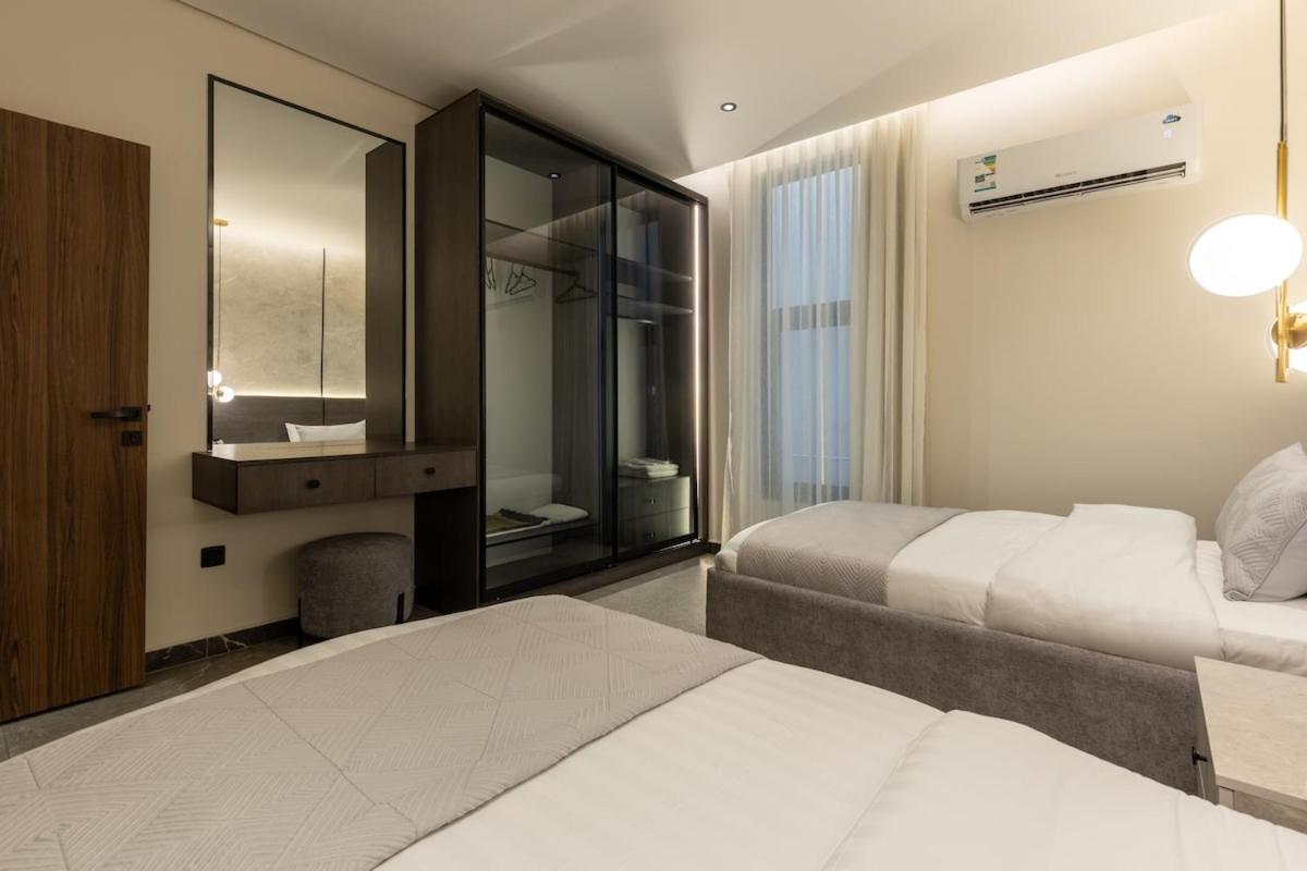 Elegant Apartment with Proximity to Haram, WiFi