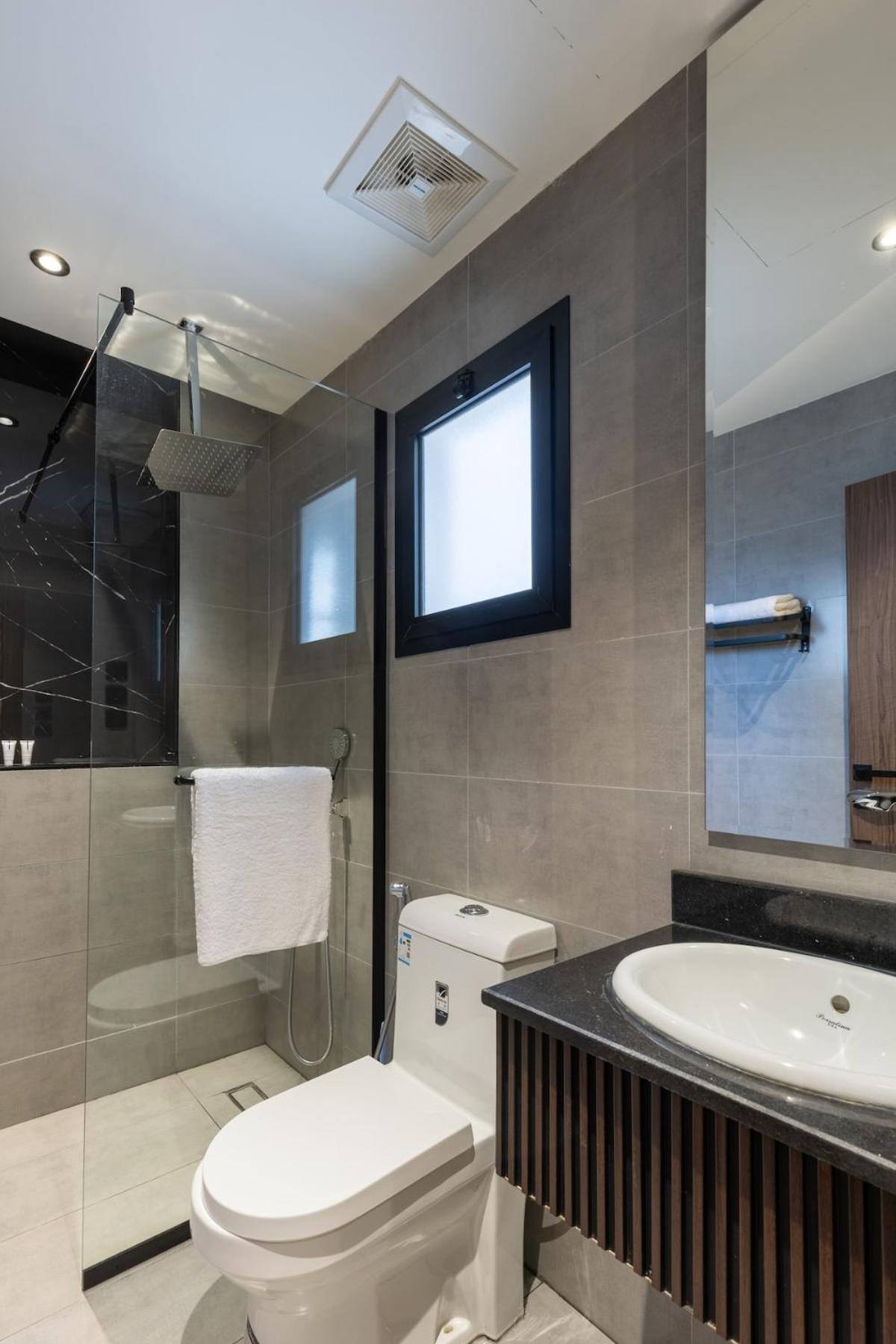Elegant Apartment with Proximity to Haram, WiFi