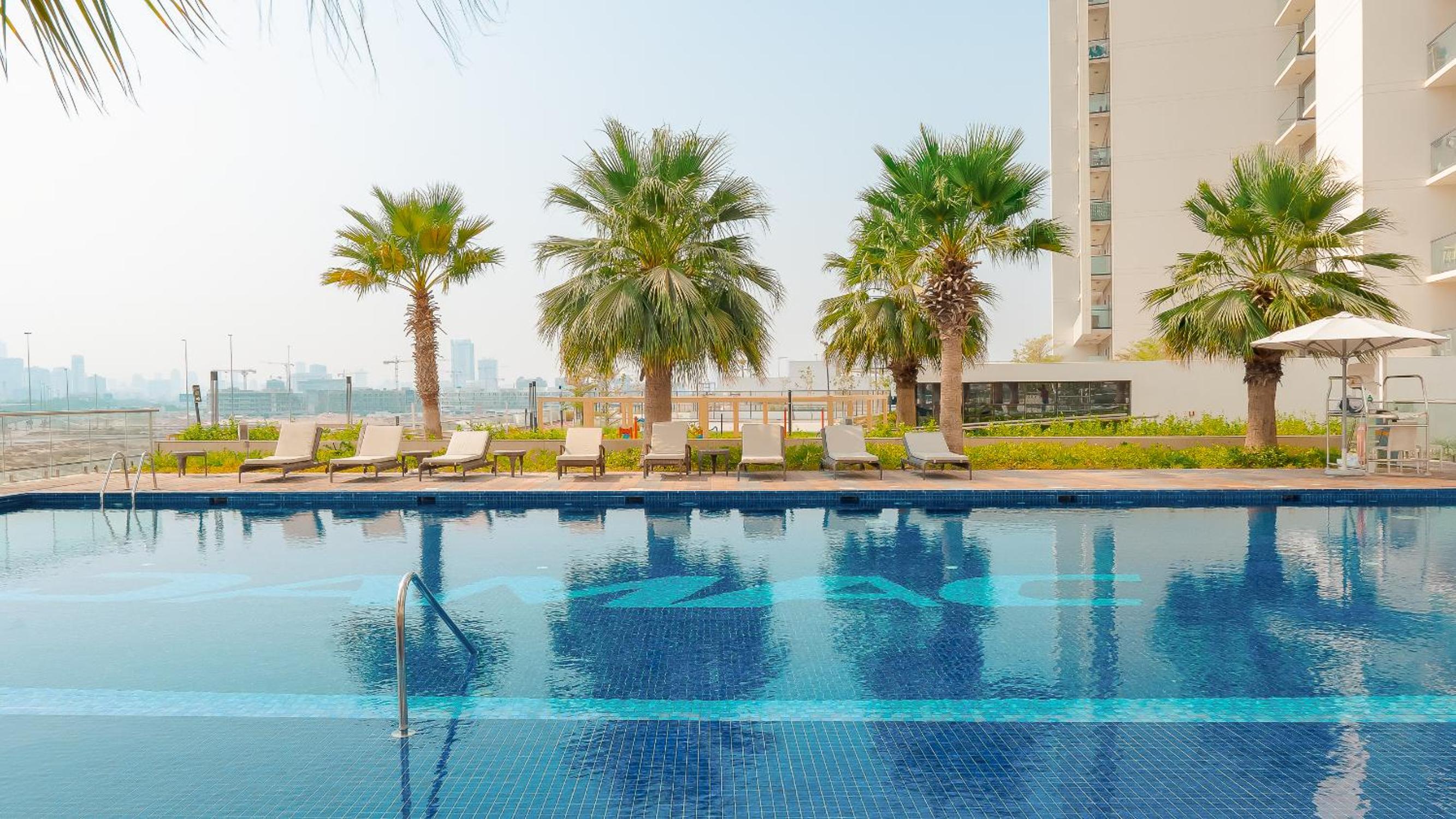 KeyRock Golf Gate - Relax and Unwind with Pool and Sauna
