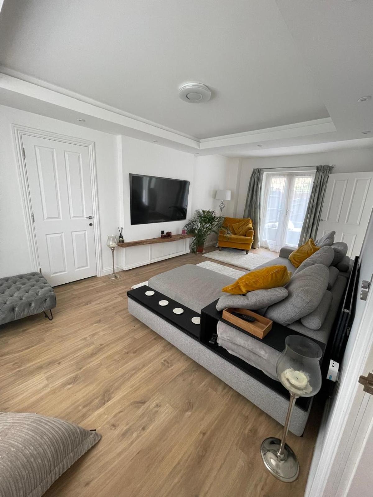 Detached family house with private garden.