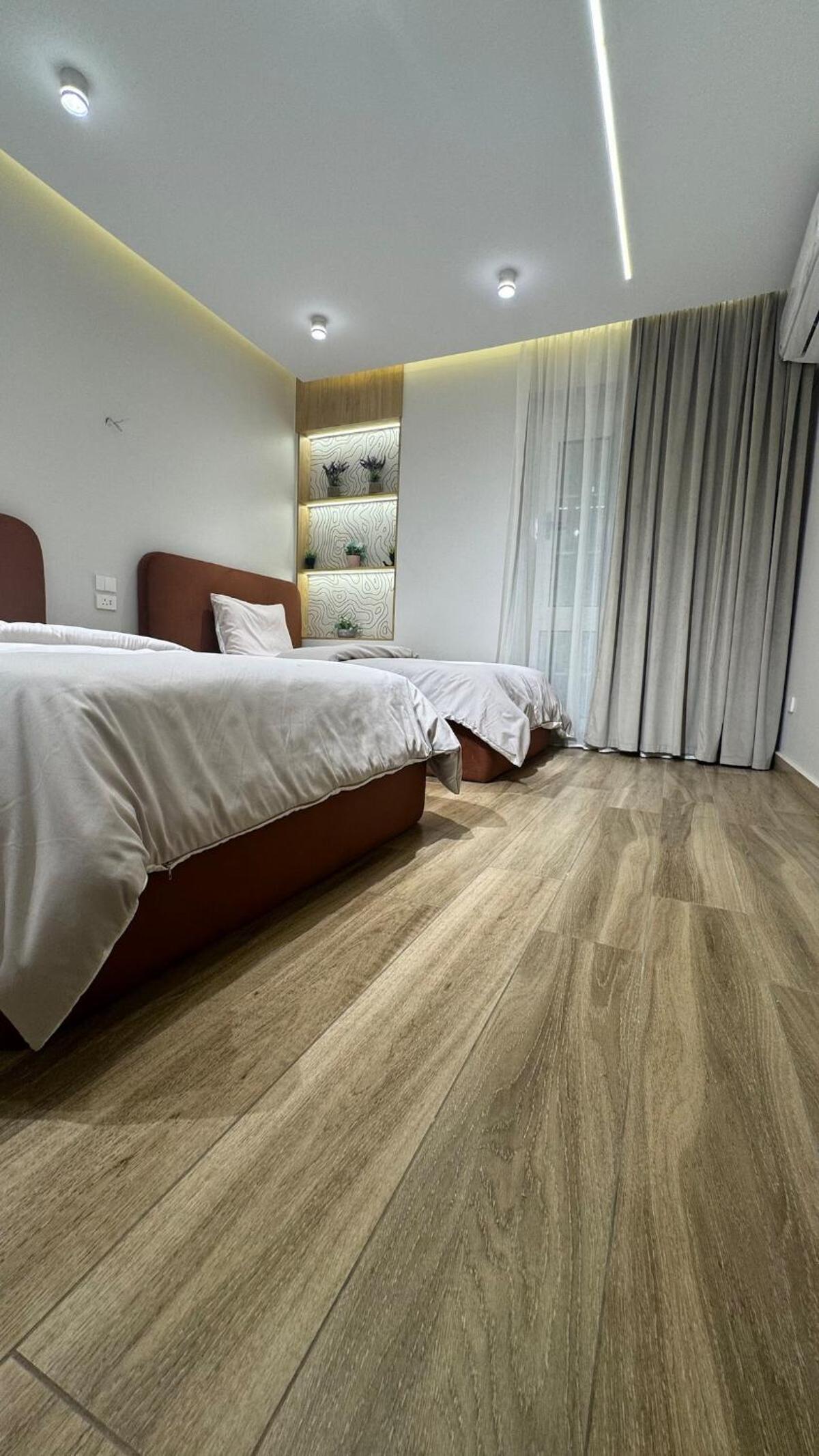 Three bedroom apartment with a distinctive design- شقه بتصميم مميز