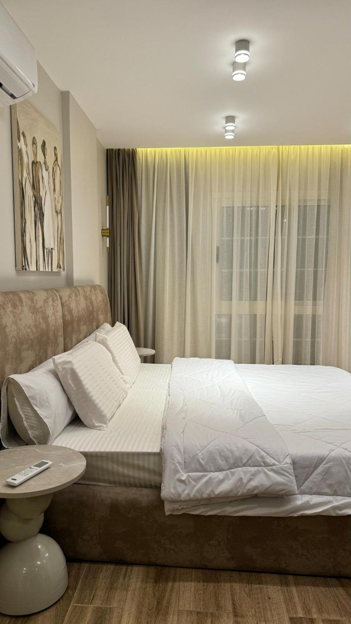 Three bedroom apartment with a distinctive design- شقه بتصميم مميز