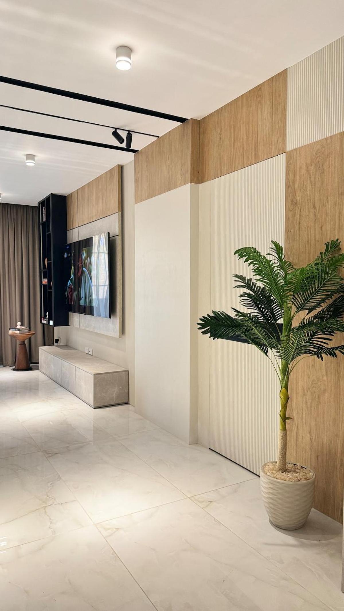 Three bedroom apartment with a distinctive design- شقه بتصميم مميز