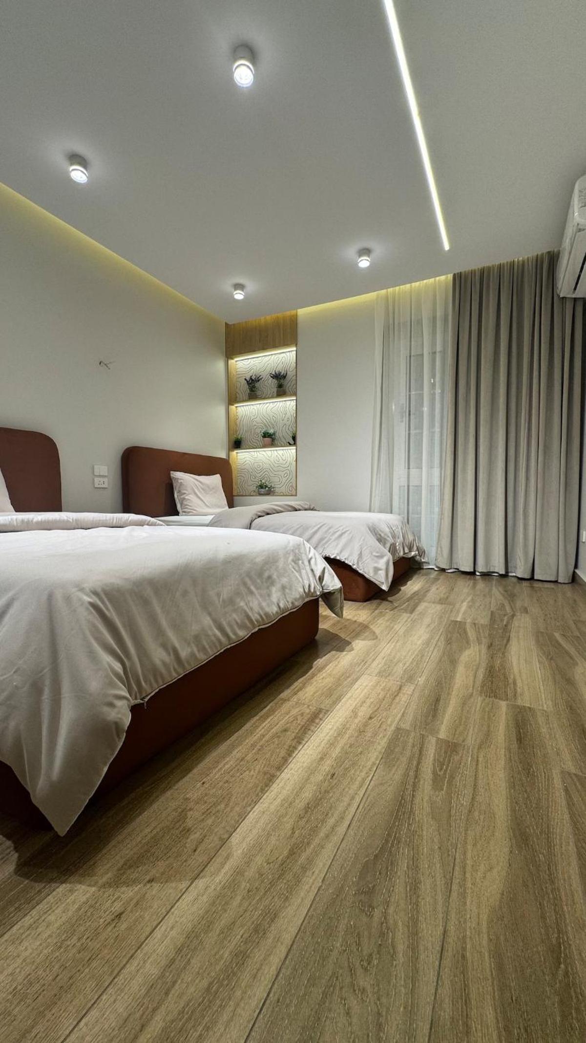 Three bedroom apartment with a distinctive design- شقه بتصميم مميز