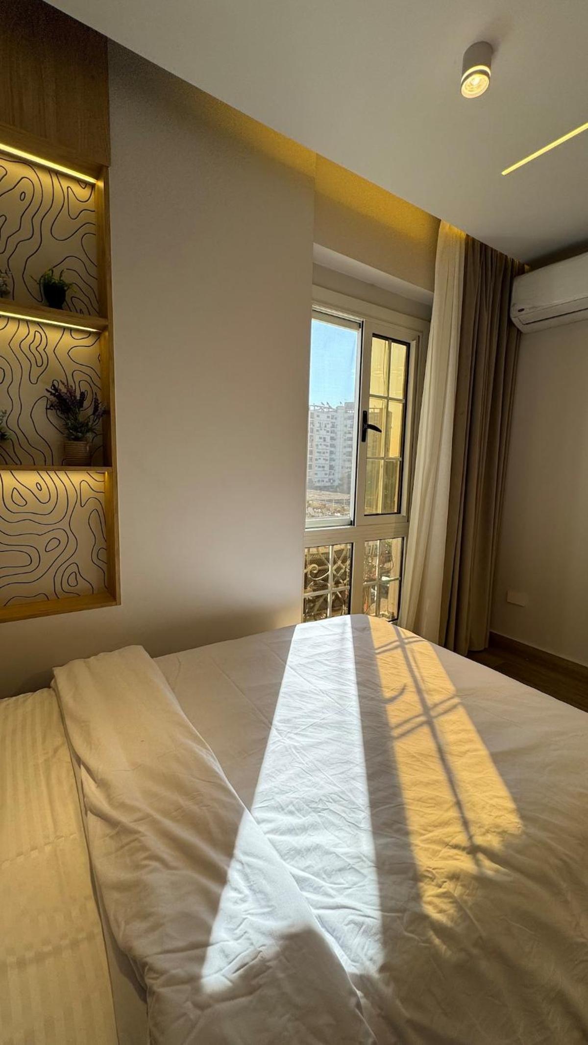 Three bedroom apartment with a distinctive design- شقه بتصميم مميز