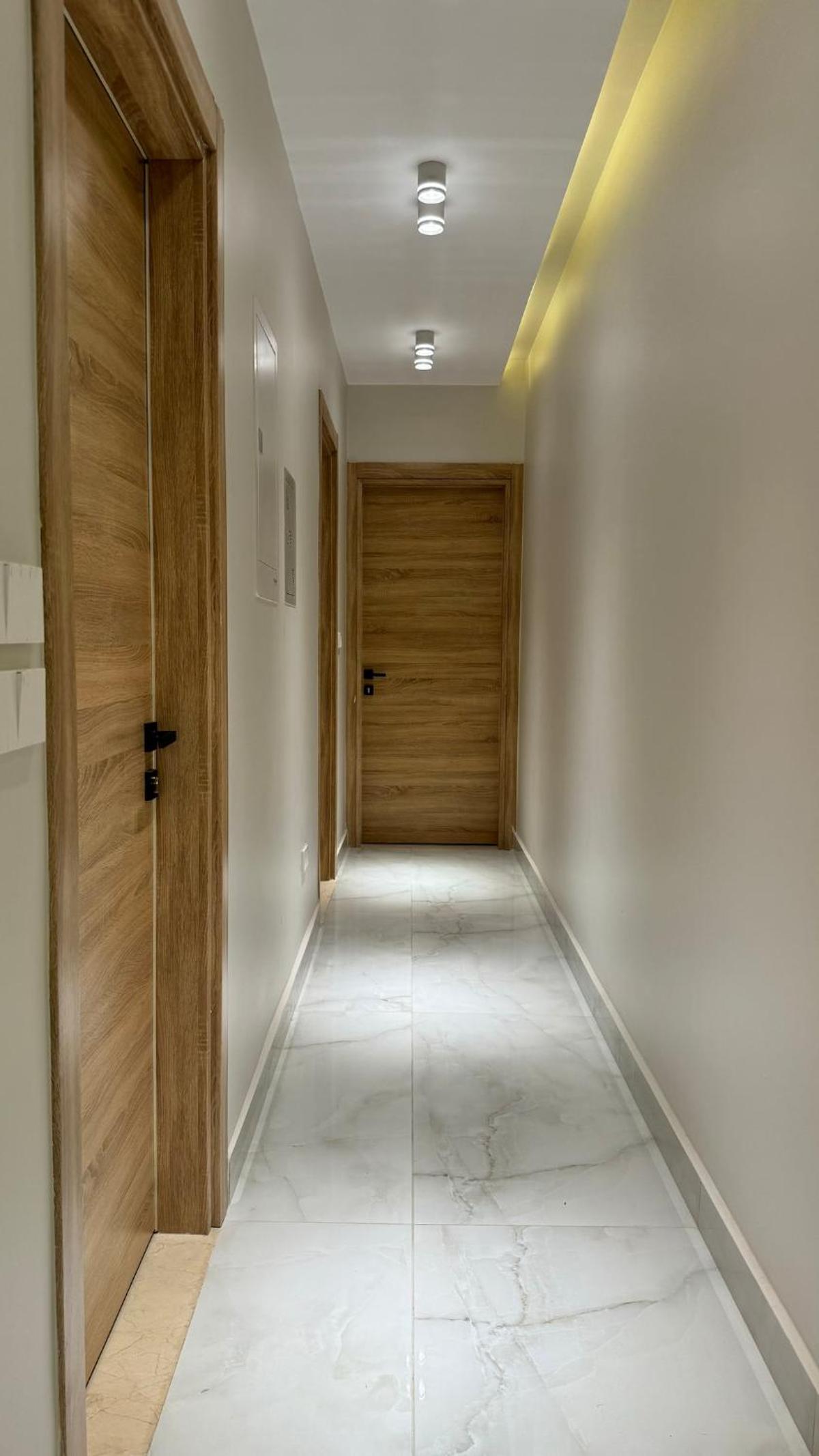 Three bedroom apartment with a distinctive design- شقه بتصميم مميز