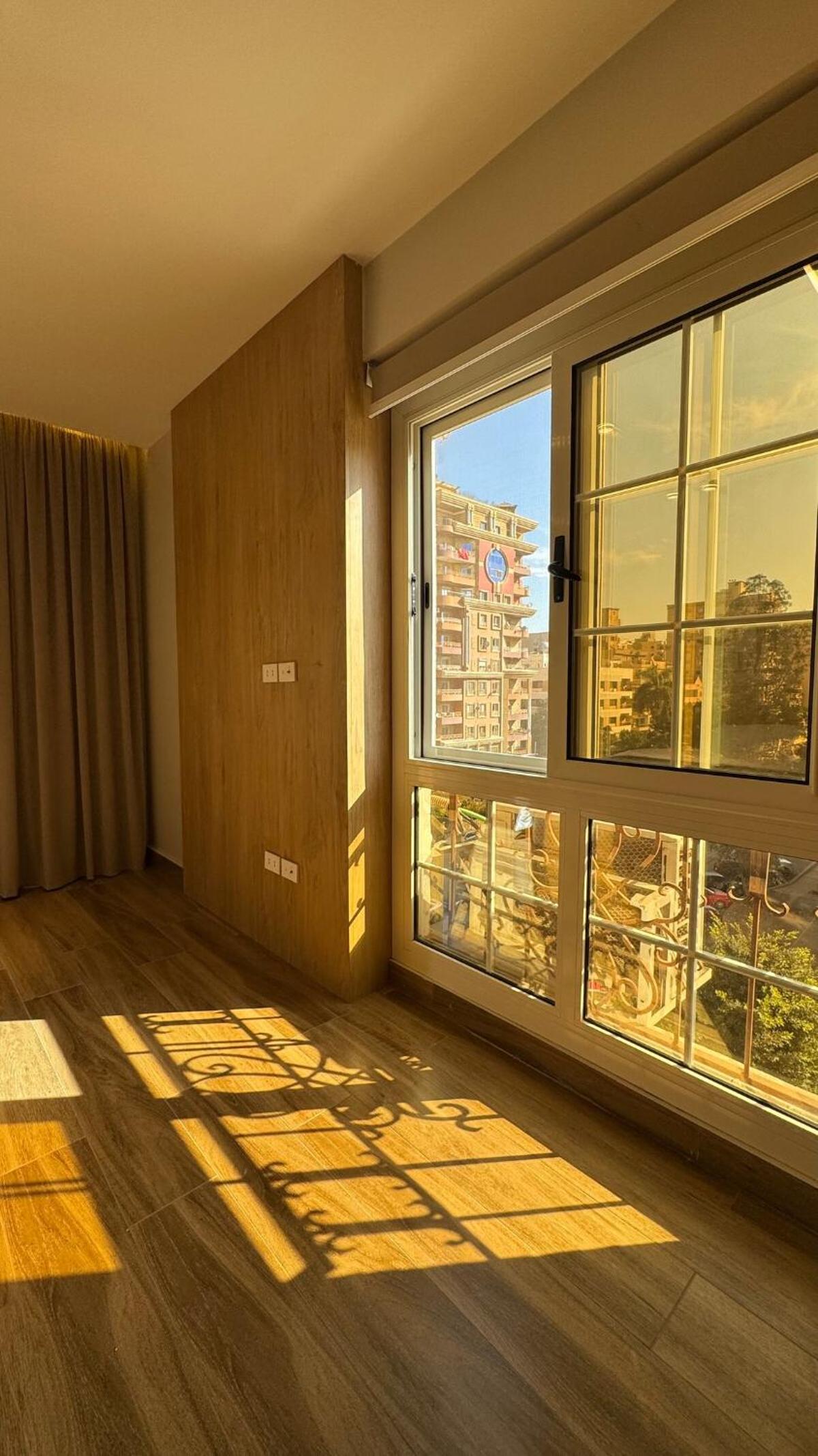 Three bedroom apartment with a distinctive design- شقه بتصميم مميز