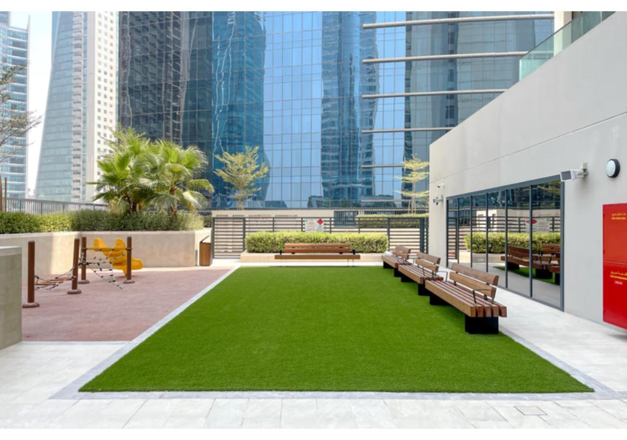 Keyrock - Zada Tower, Business Bay Lake-View Apartment