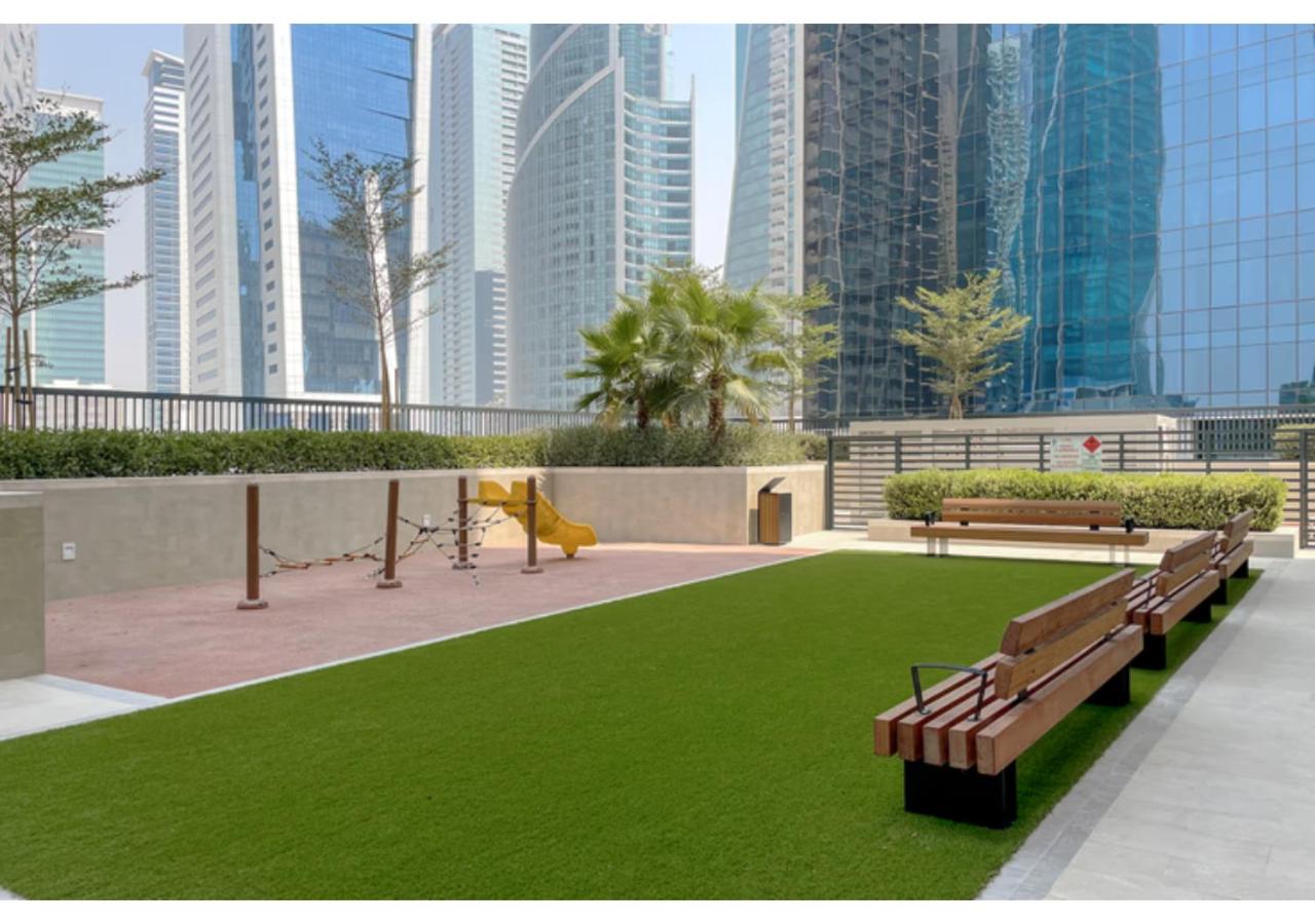 Keyrock - Zada Tower, Business Bay Lake-View Apartment