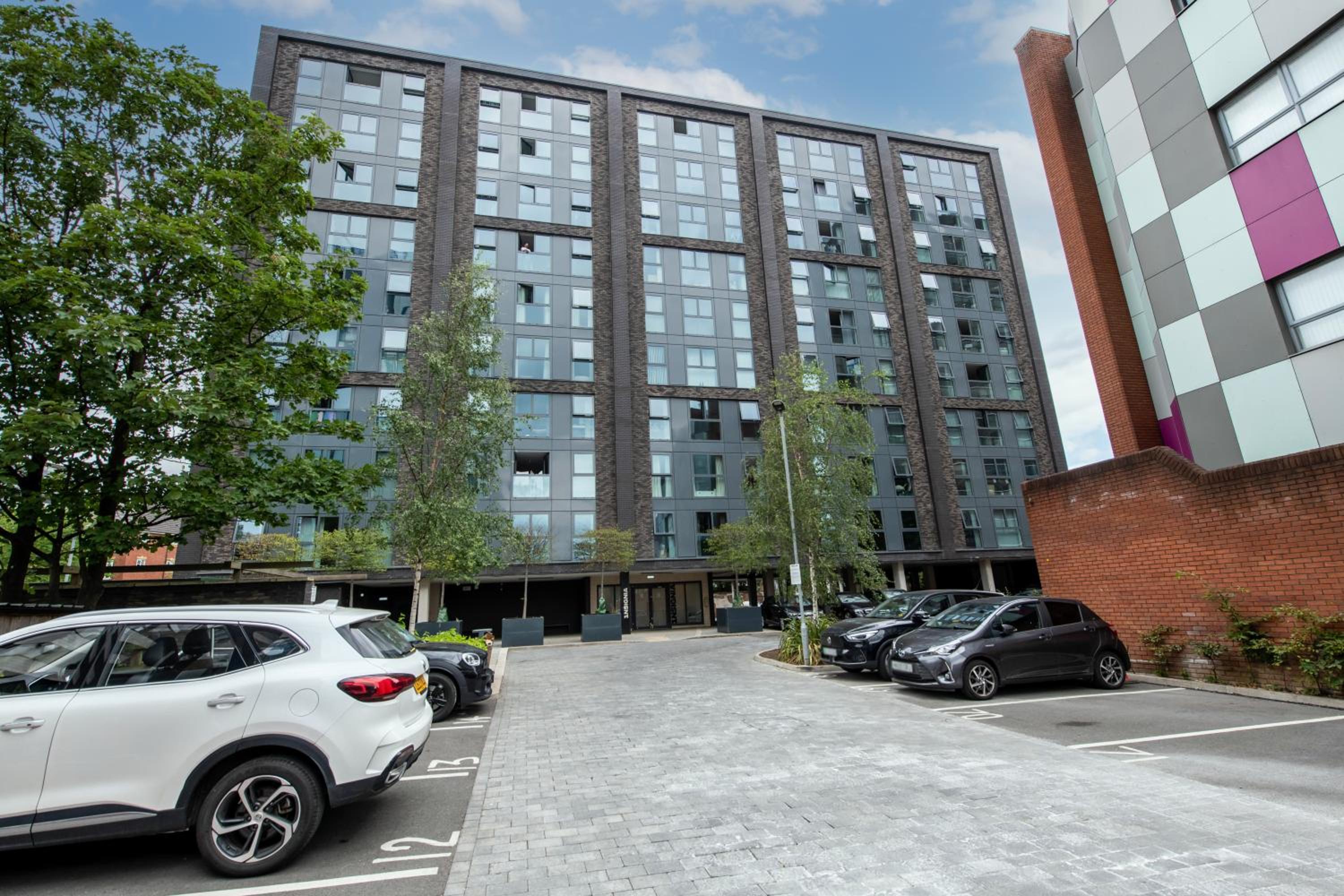 2-Bed Flat in Sports Hub - Walk to MUFC & Cricket