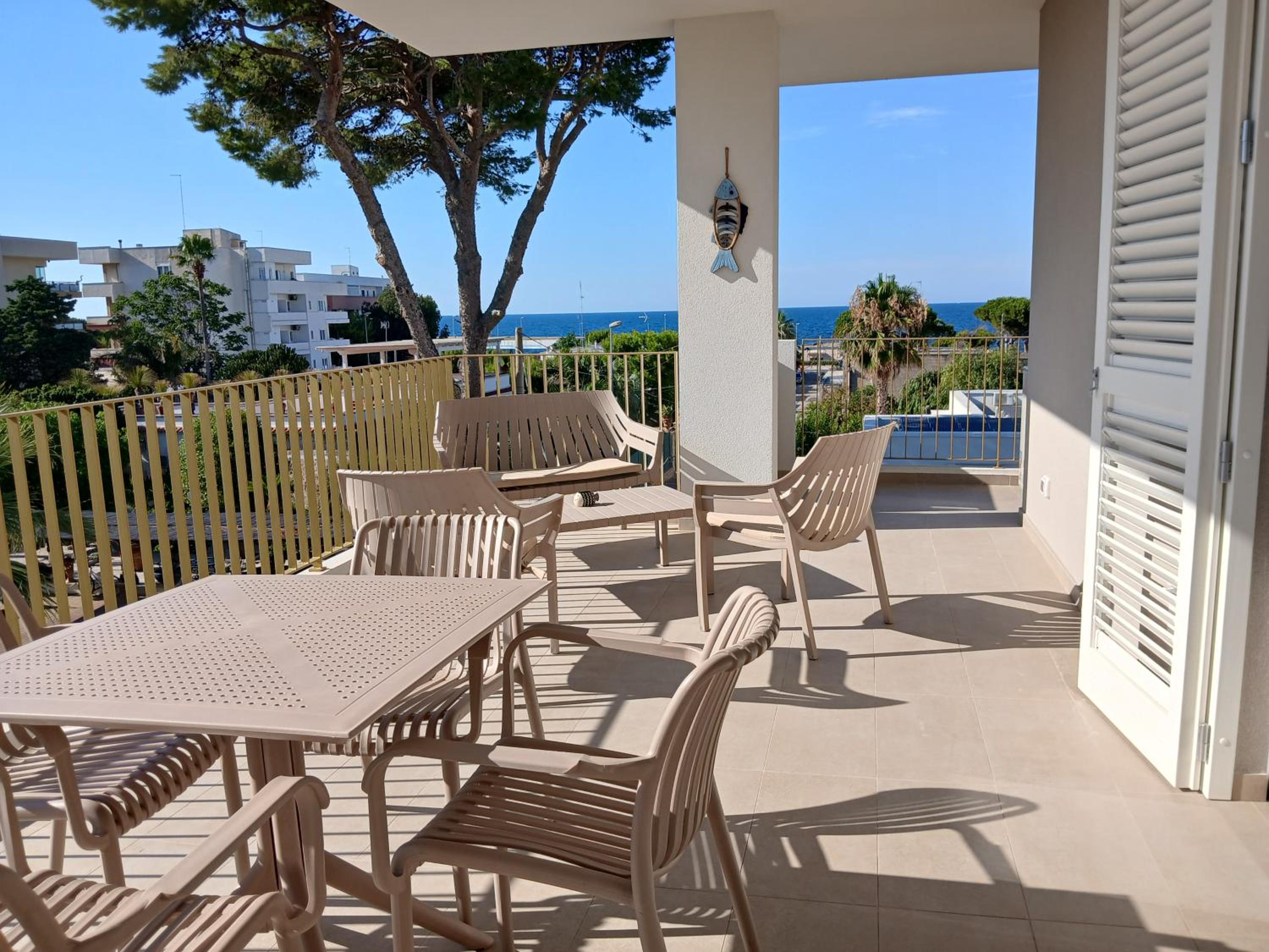 M4REE Seaside Suites & Relax