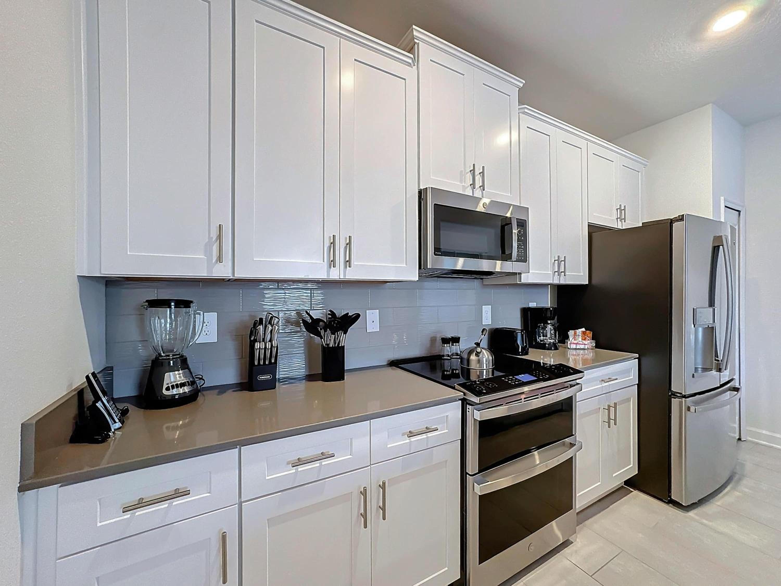 Incredible Family Retreat with PS5 Private Pool and access to 2 Clubhouses