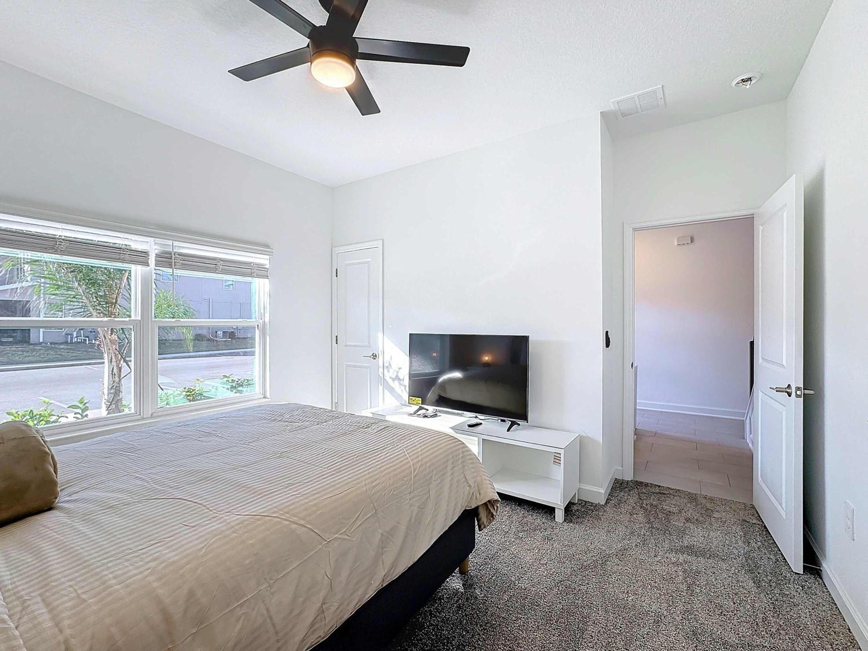 Incredible Family Retreat with PS5 Private Pool and access to 2 Clubhouses