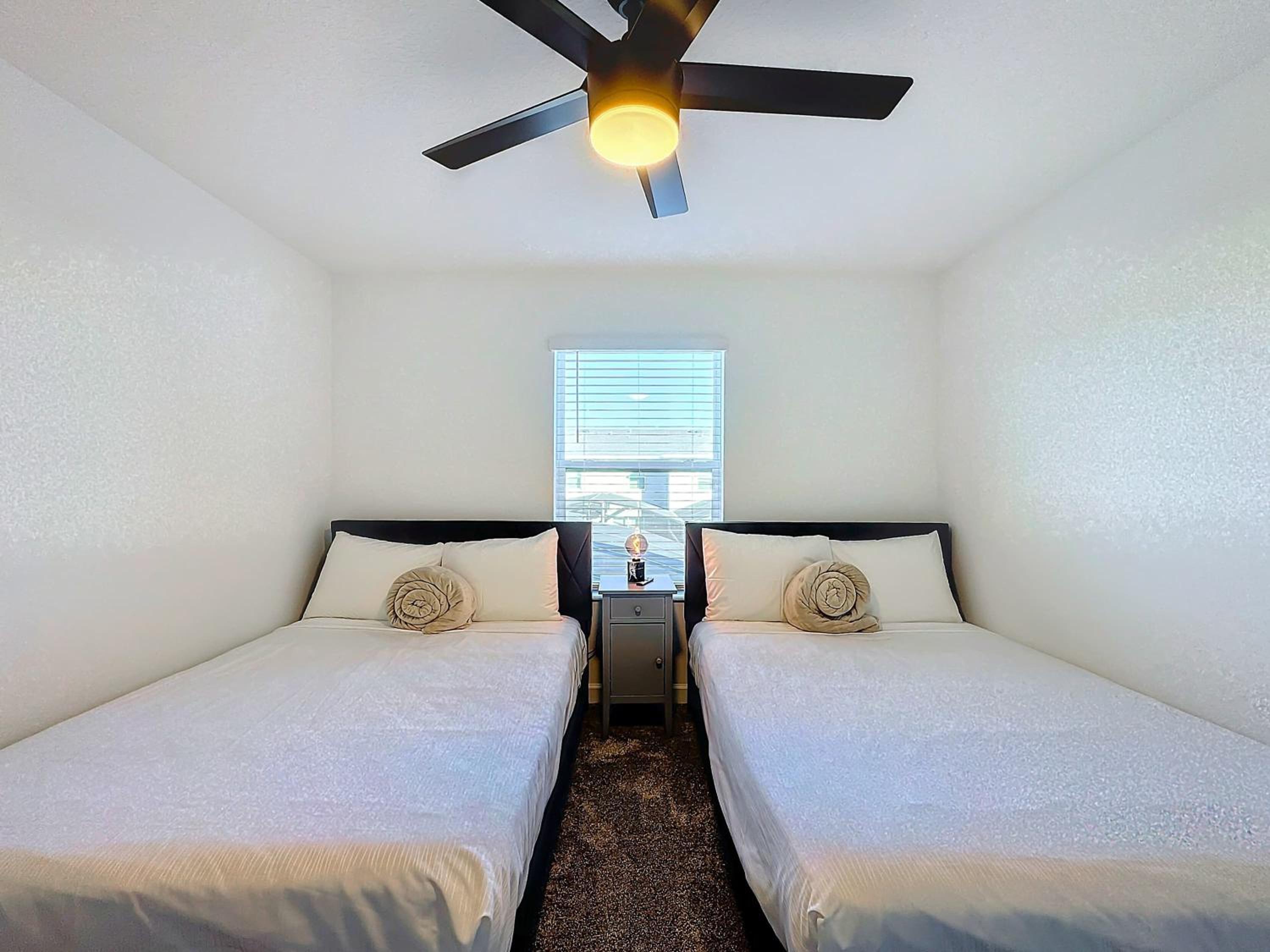 Incredible Family Retreat with PS5 Private Pool and access to 2 Clubhouses