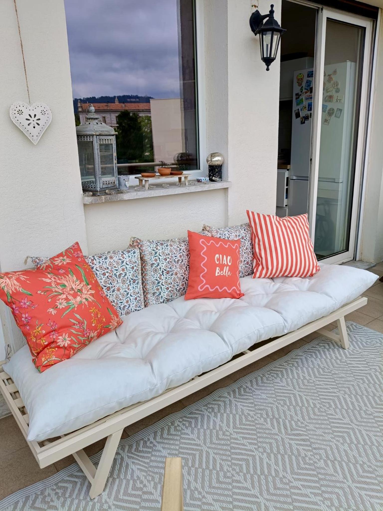 Stunning 2 bedroom apartment with Terrace and Sea view, Nice Cimiez Liberation