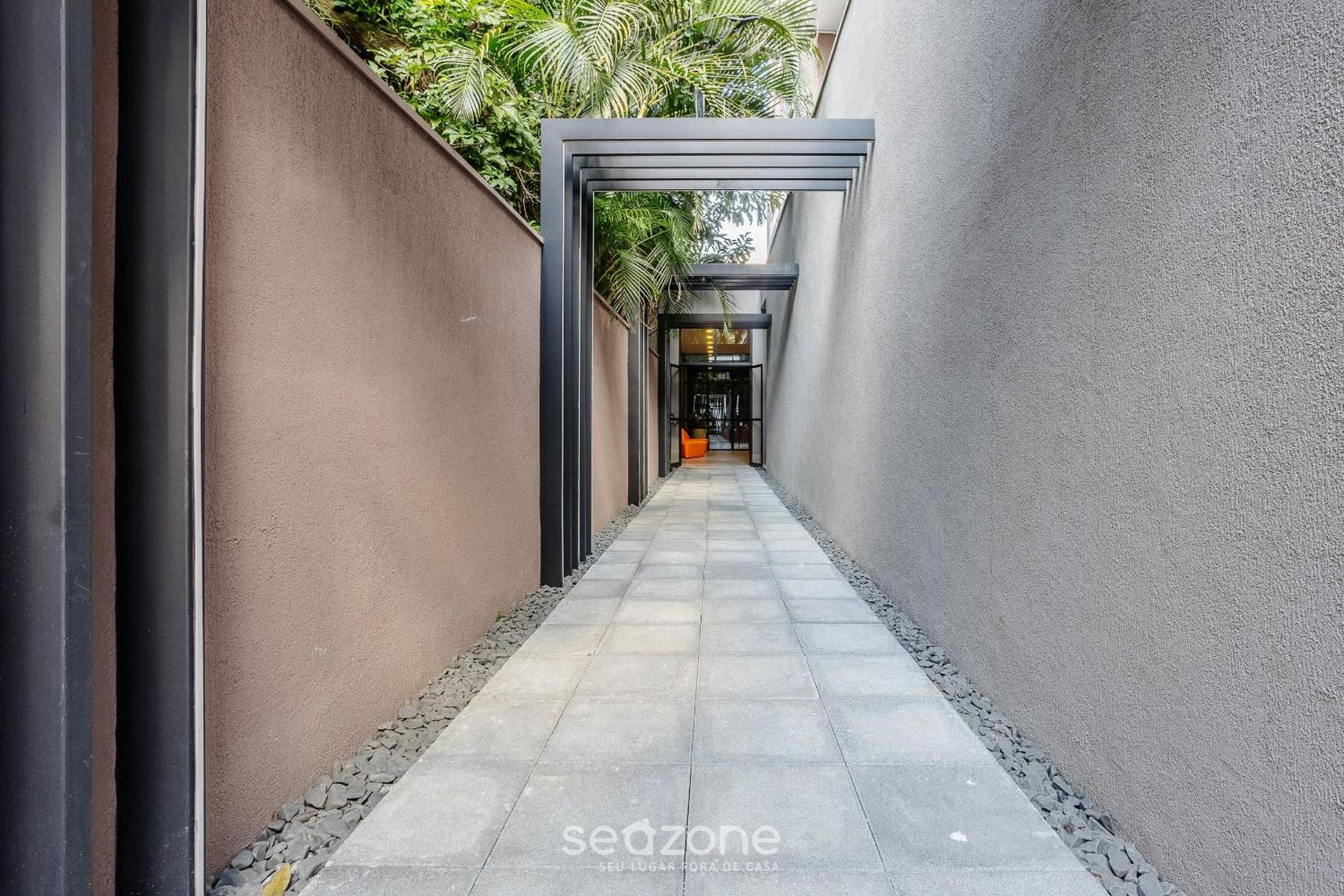 Modern Studios 500m from the Metro in Pinheiros - CPM