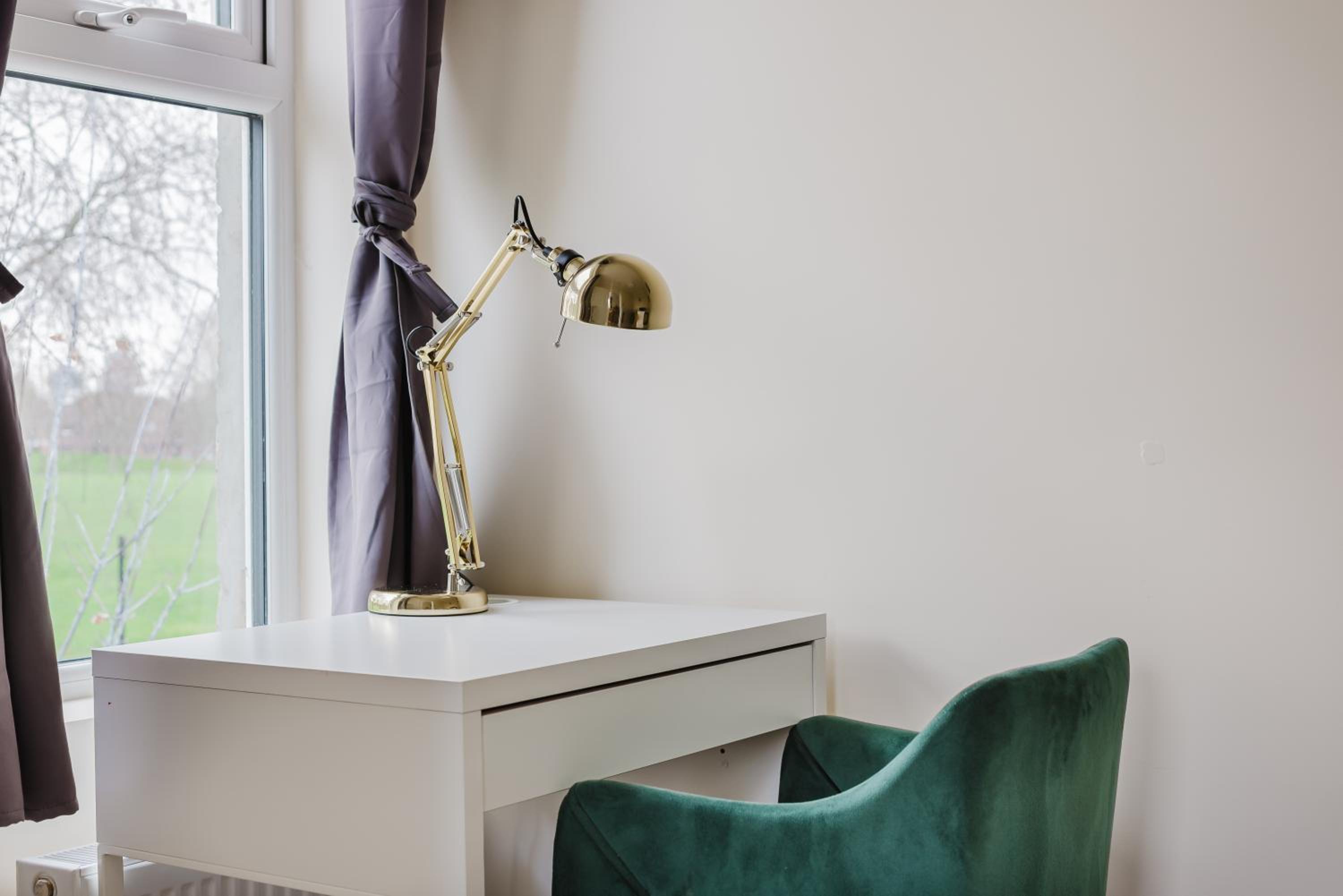 Business and Contractor stays 50OFF Monthly 3 Bed Sleeps 7