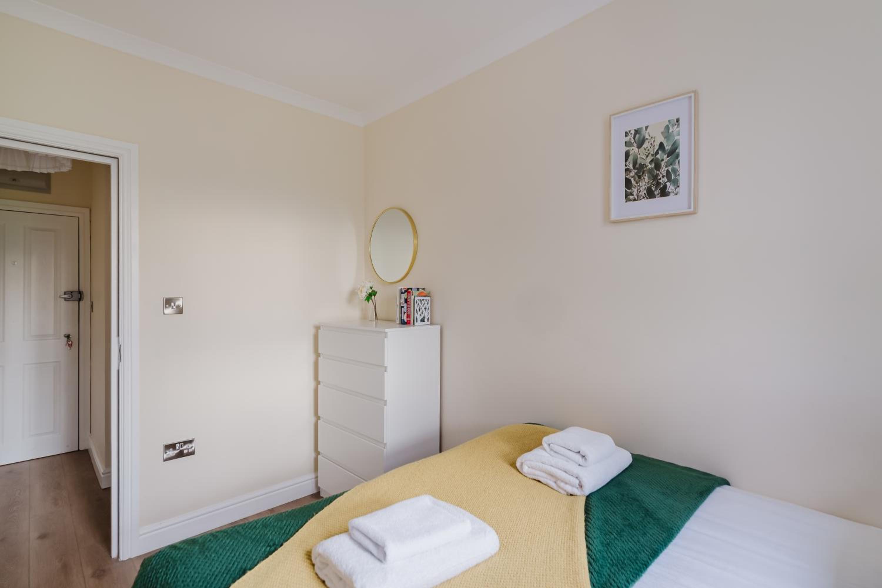Business and Contractor stays 50OFF Monthly 3 Bed Sleeps 7