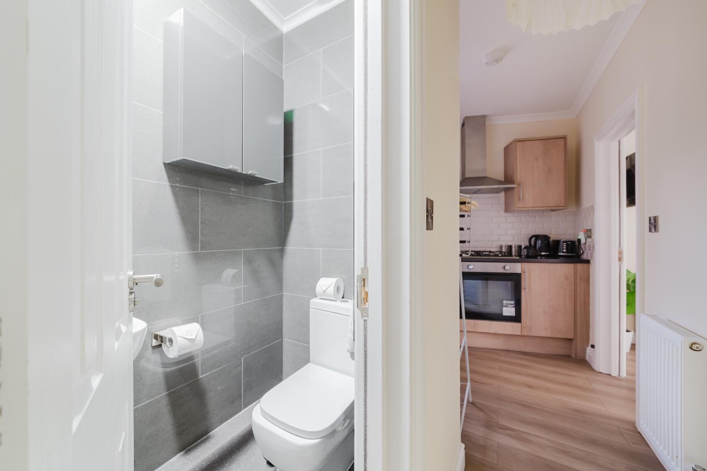 Business and Contractor stays 50OFF Monthly 3 Bed Sleeps 7