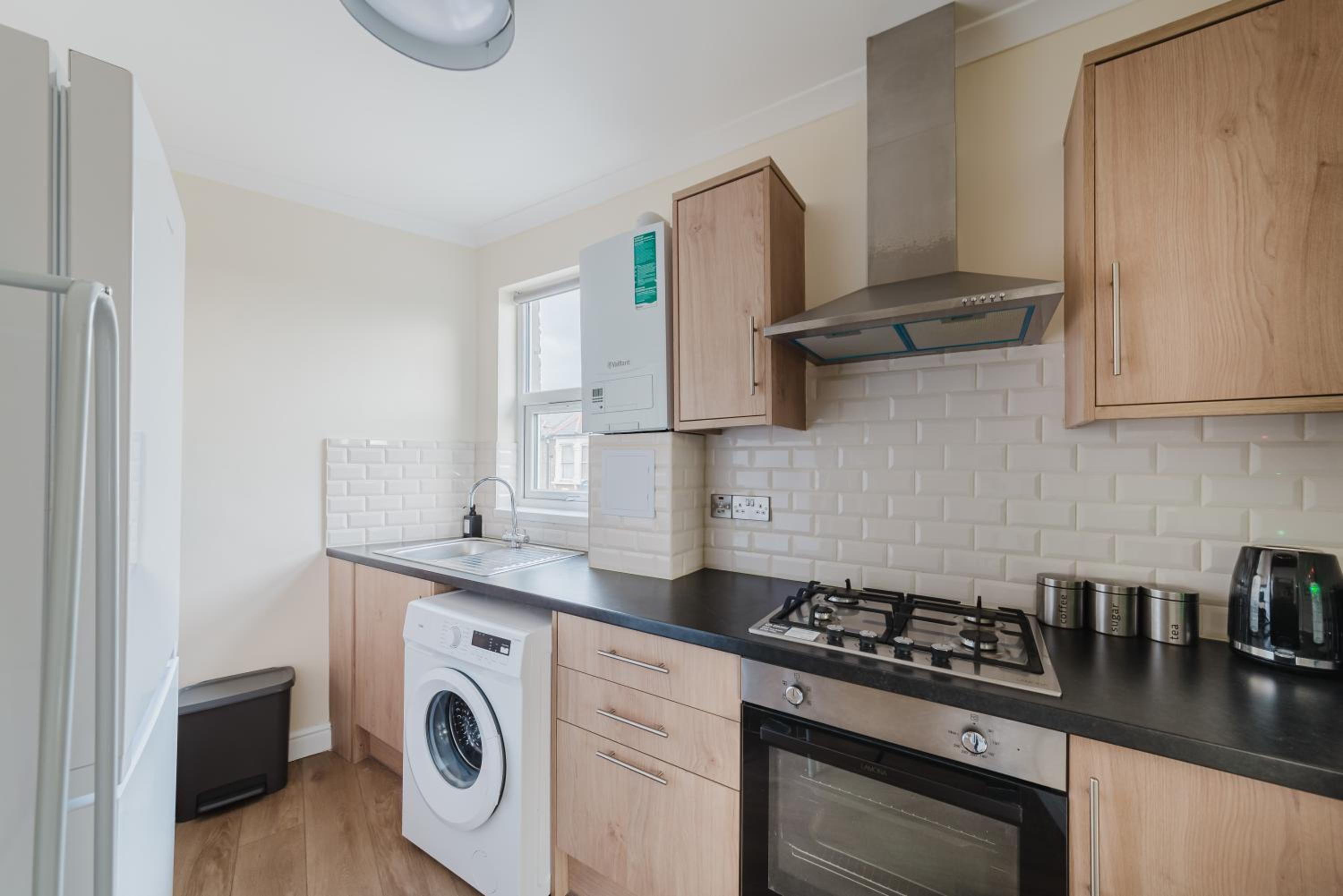 Business and Contractor stays 50OFF Monthly 3 Bed Sleeps 7