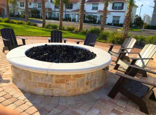 Incredible Family Retreat with PS5 Private Pool and access to 2 Clubhouses