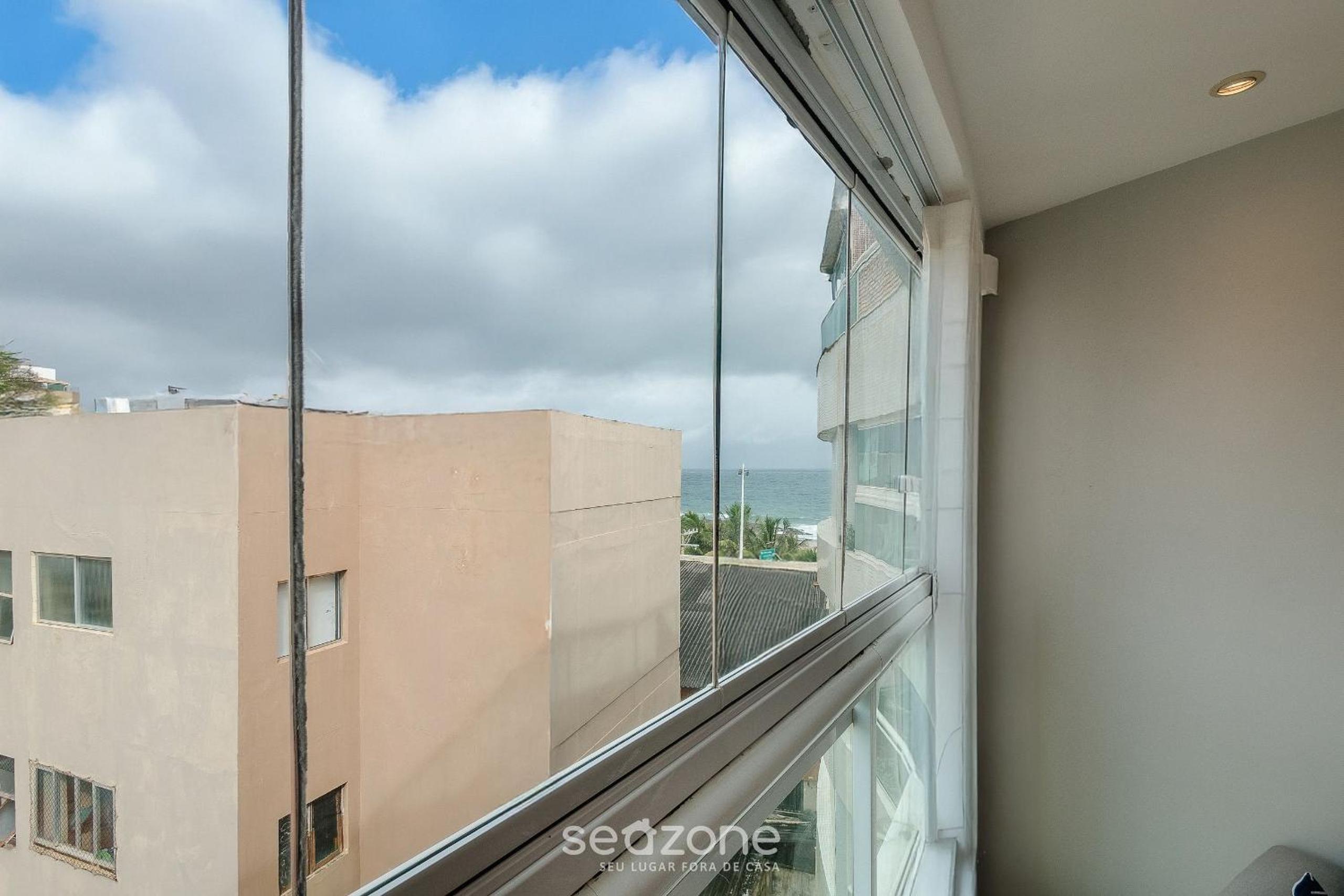Apt w Jacuzzi and Sea View in Rio Vermelho ENC0307