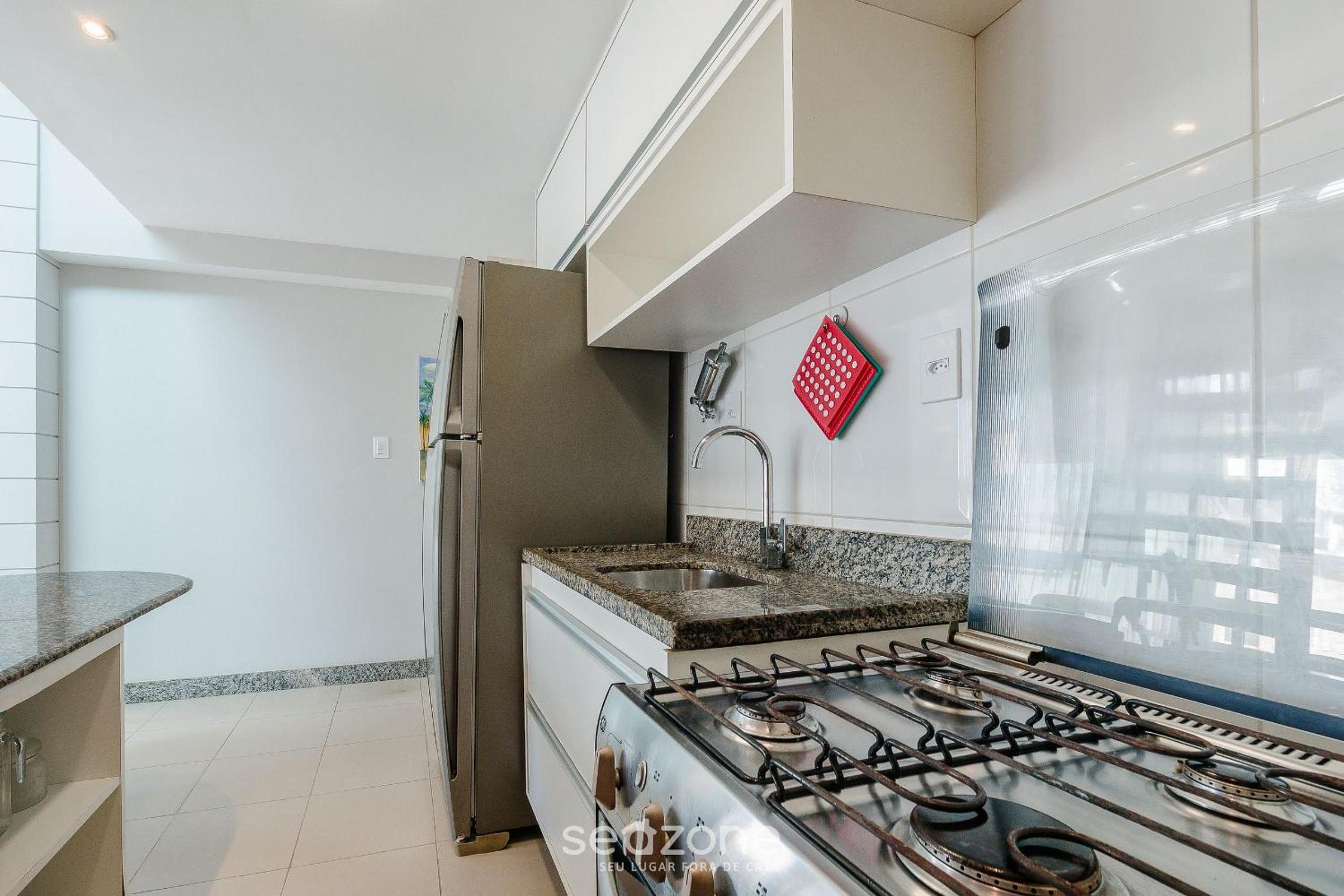 Apt w Jacuzzi and Sea View in Rio Vermelho ENC0307