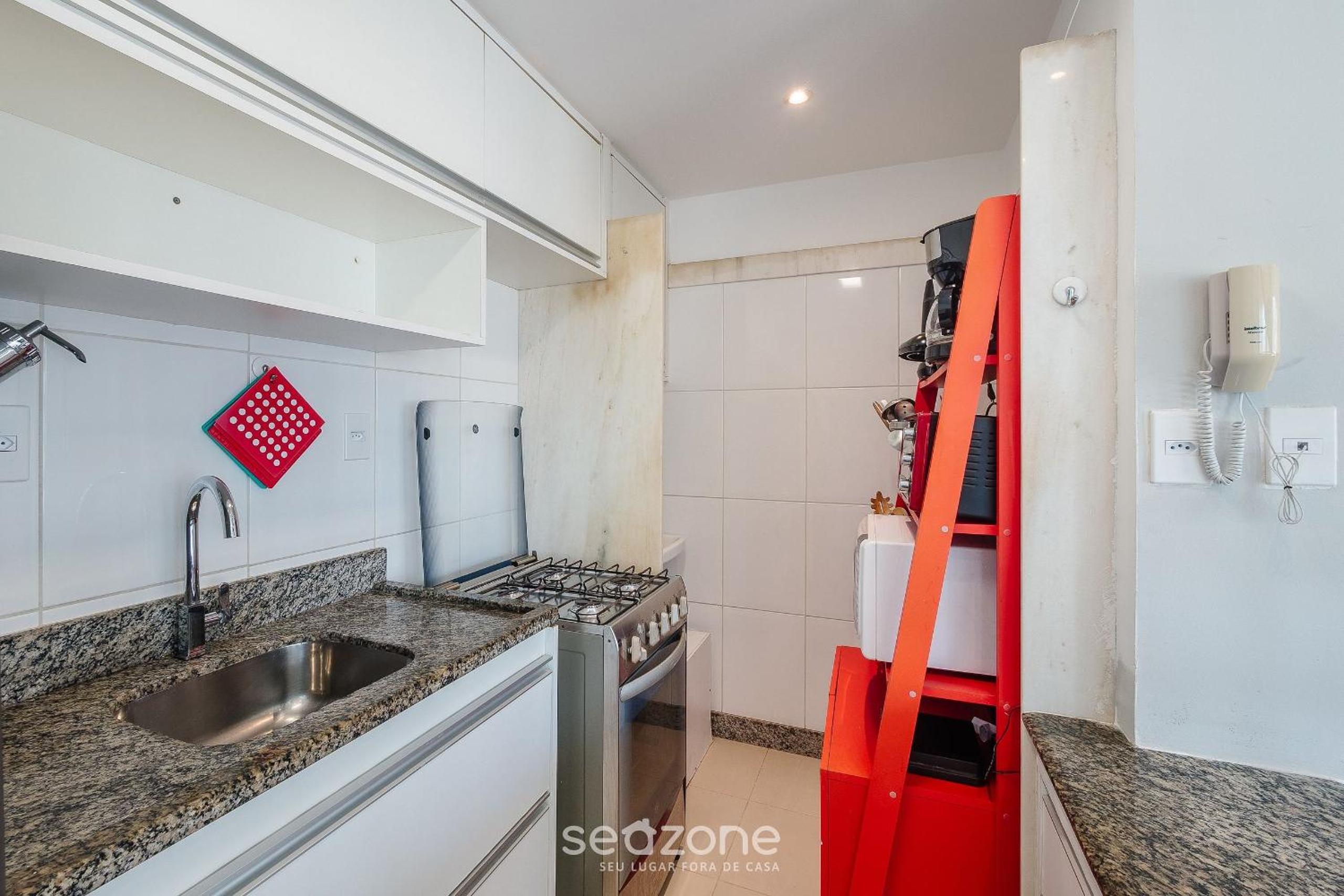 Apt w Jacuzzi and Sea View in Rio Vermelho ENC0307