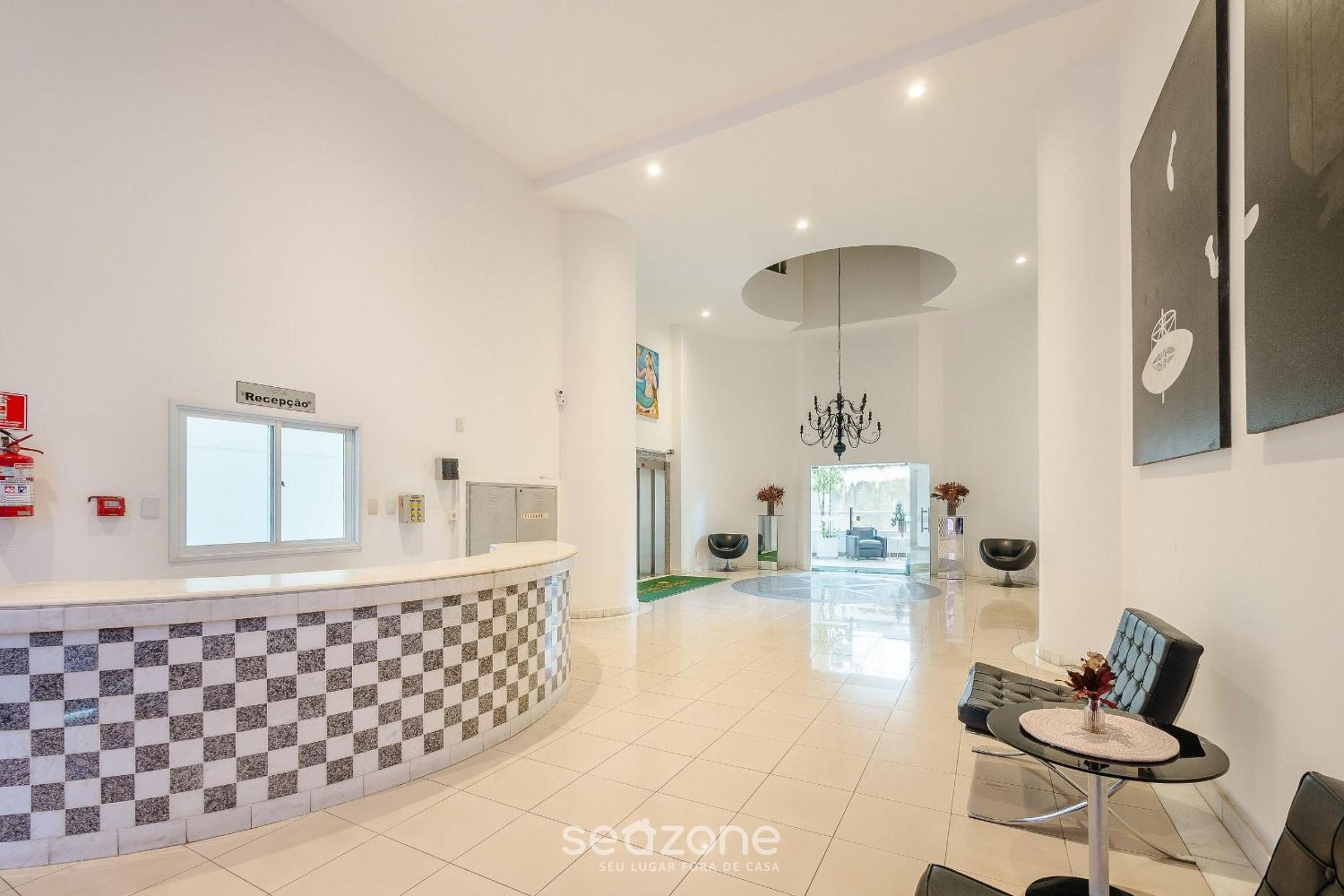 Apt w Jacuzzi and Sea View in Rio Vermelho ENC0307
