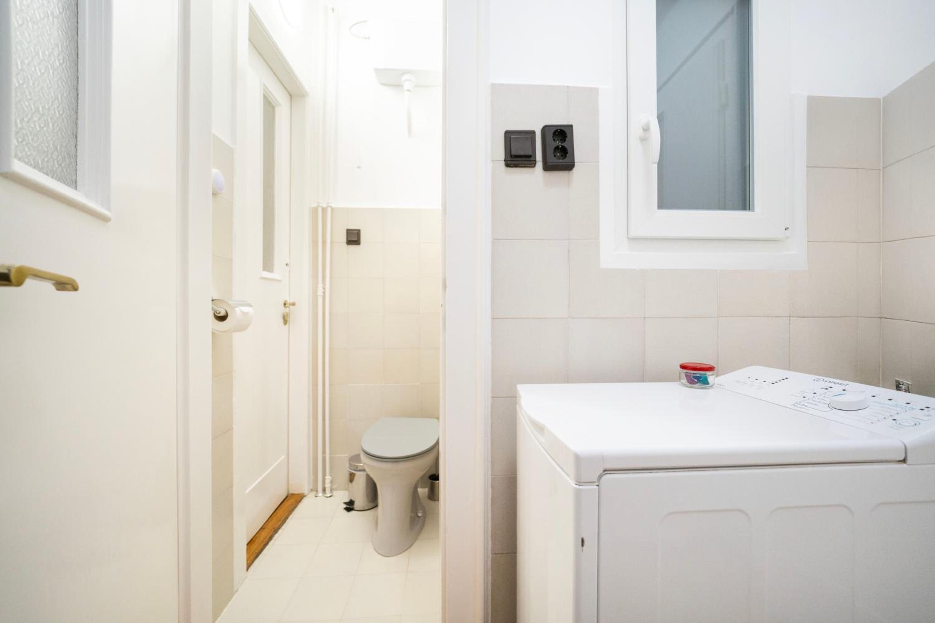 Pozsonyi Street 3BR, Balcony Family Retreat