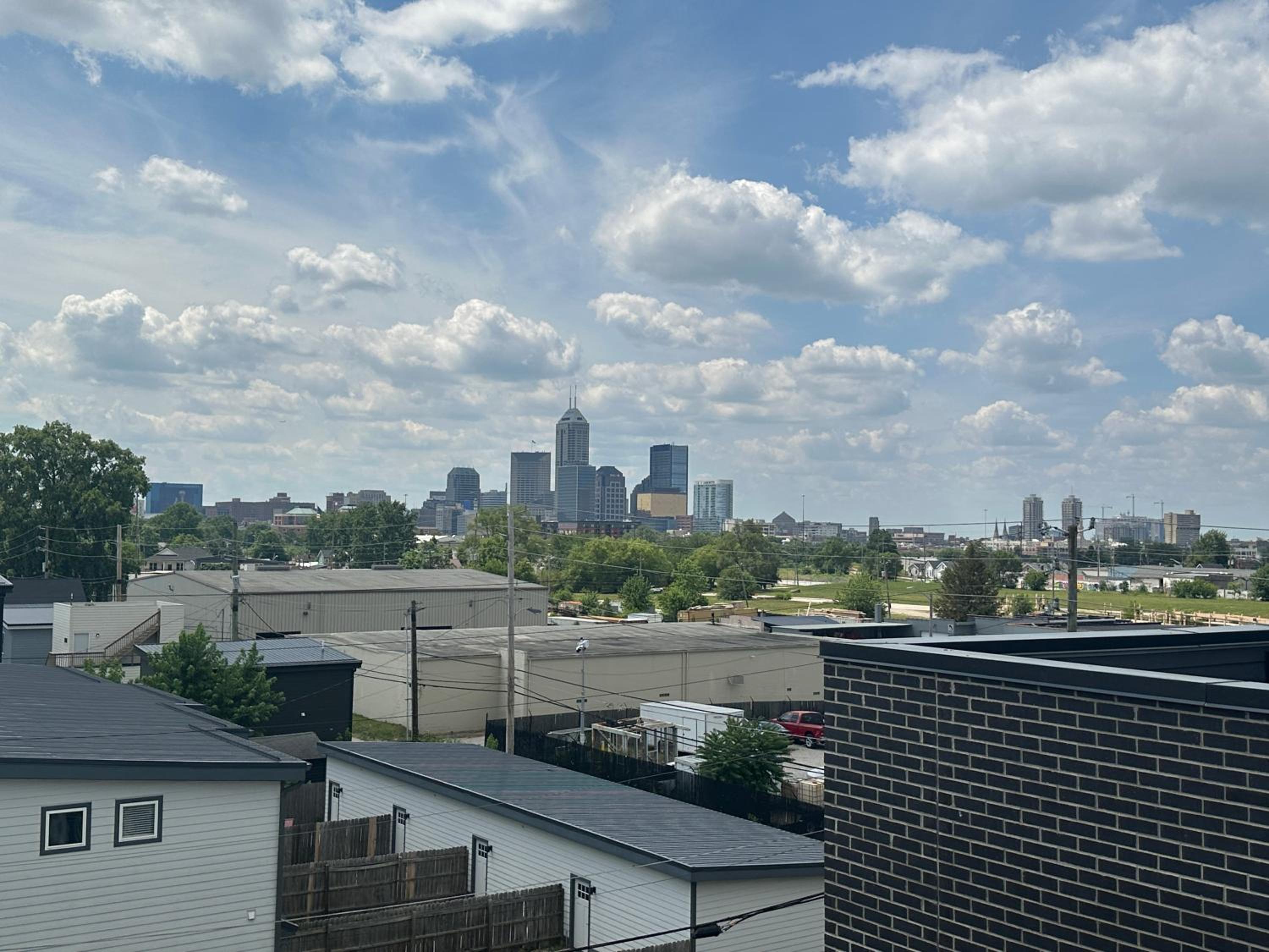 Downtown 1 mi Sleeps 6 wRooftop 3BR 4BED New built Modern Stylish Luxury