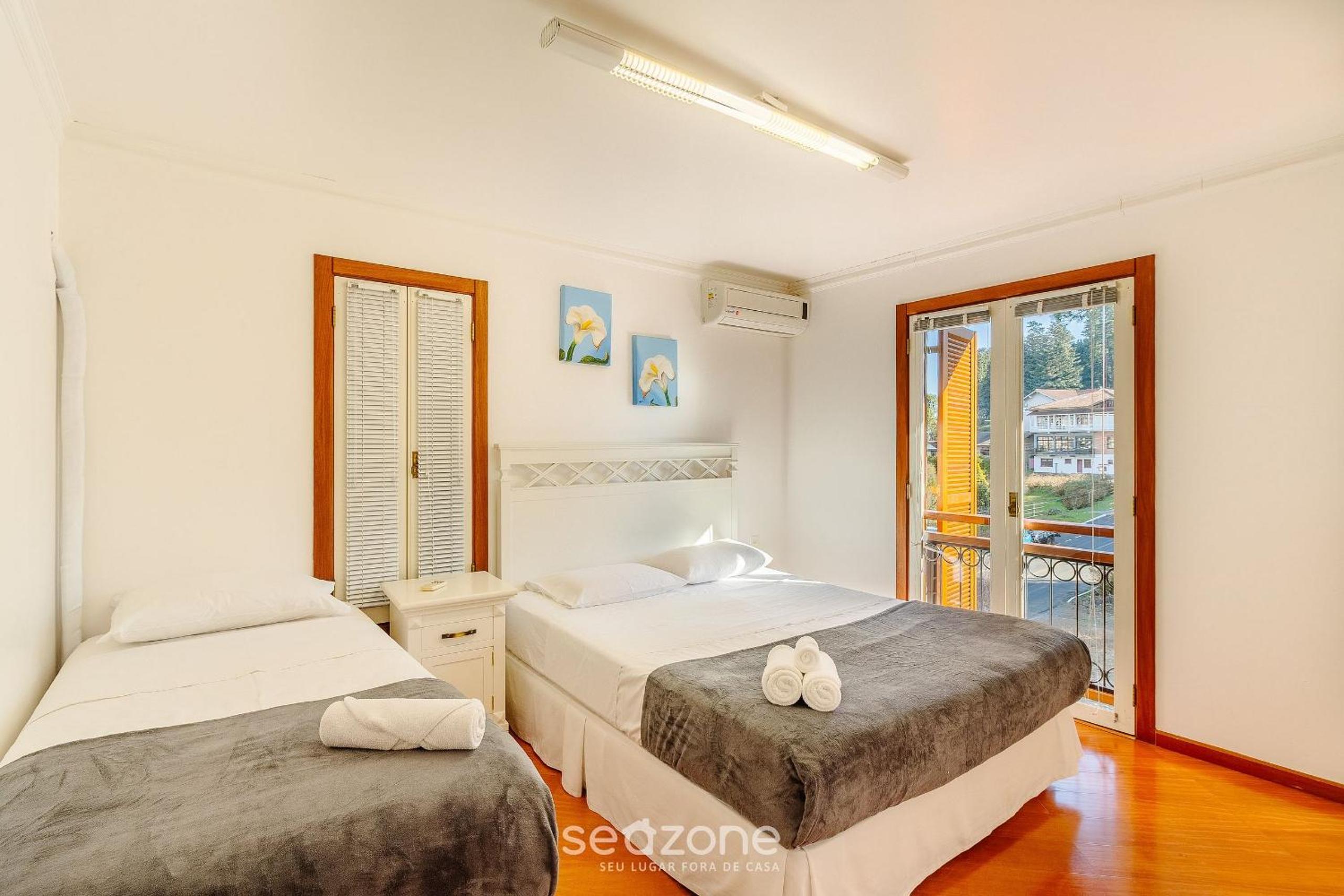 3 Bedroom Apartment with Mountain View RLU0302